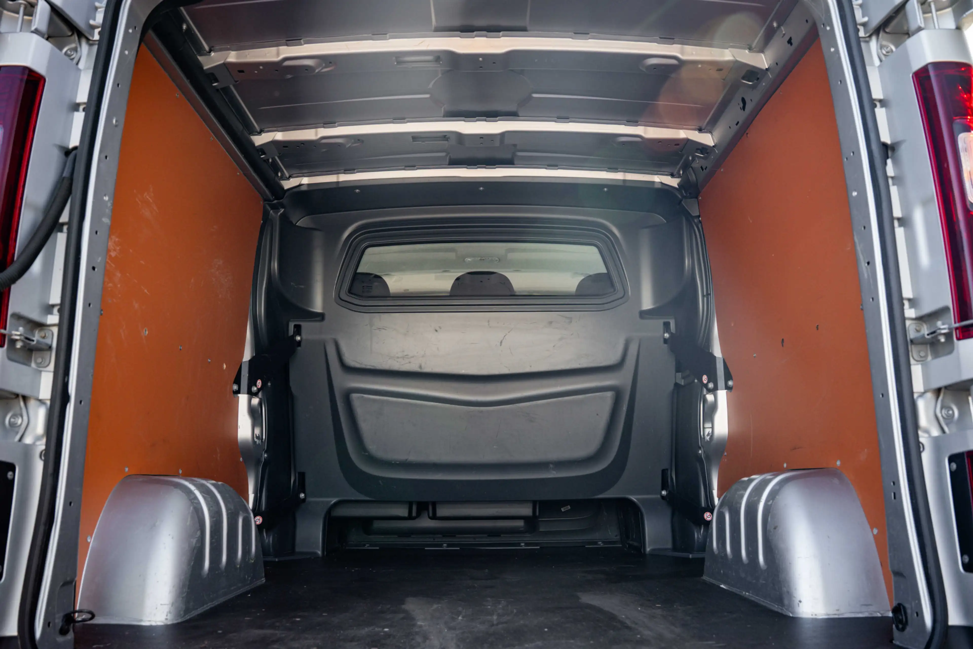 Renault Trafic 1.6 dCi 125PK L2H1 | DC 5-Zits | Camera | Cruise | — photo 10