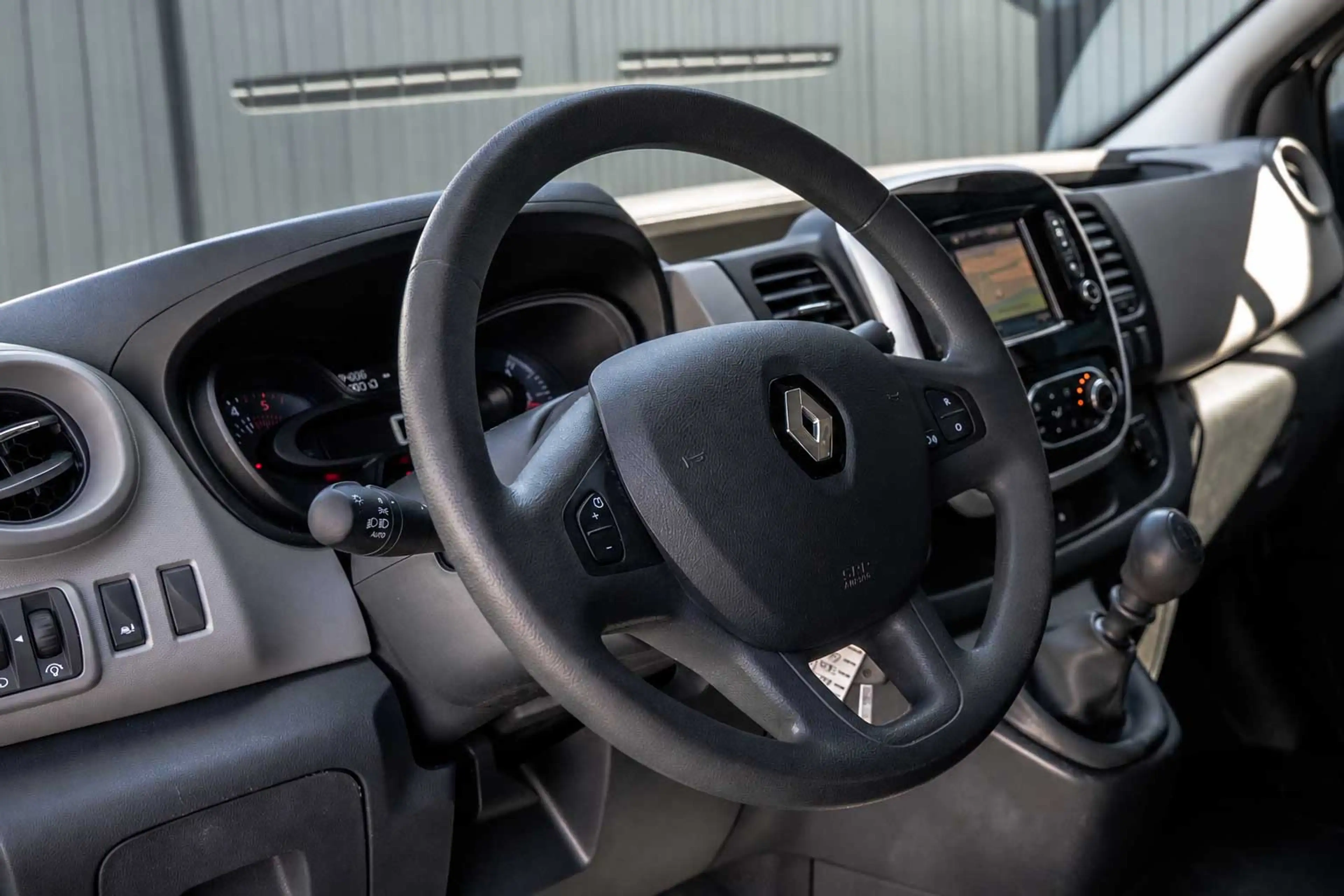 Renault Trafic 1.6 dCi 125PK L2H1 | DC 5-Zits | Camera | Cruise | — photo 11