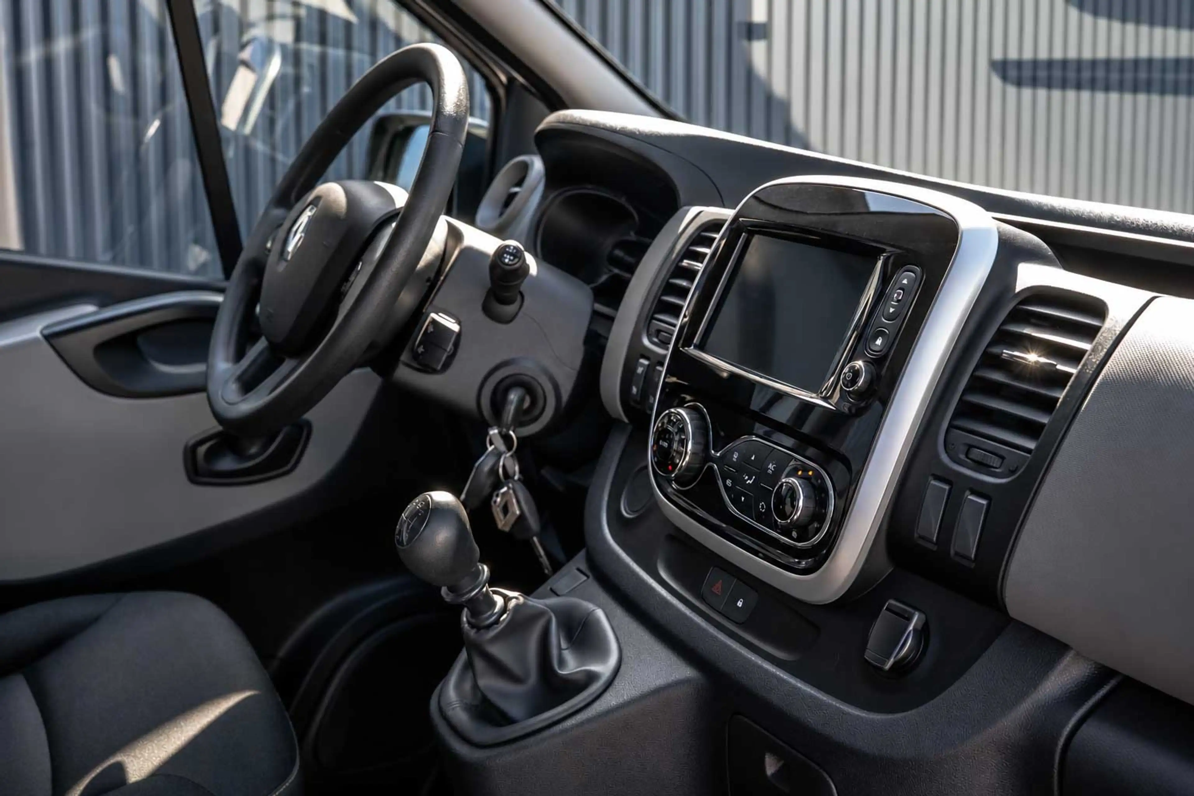 Renault Trafic 1.6 dCi 125PK L2H1 | DC 5-Zits | Camera | Cruise | — photo 2