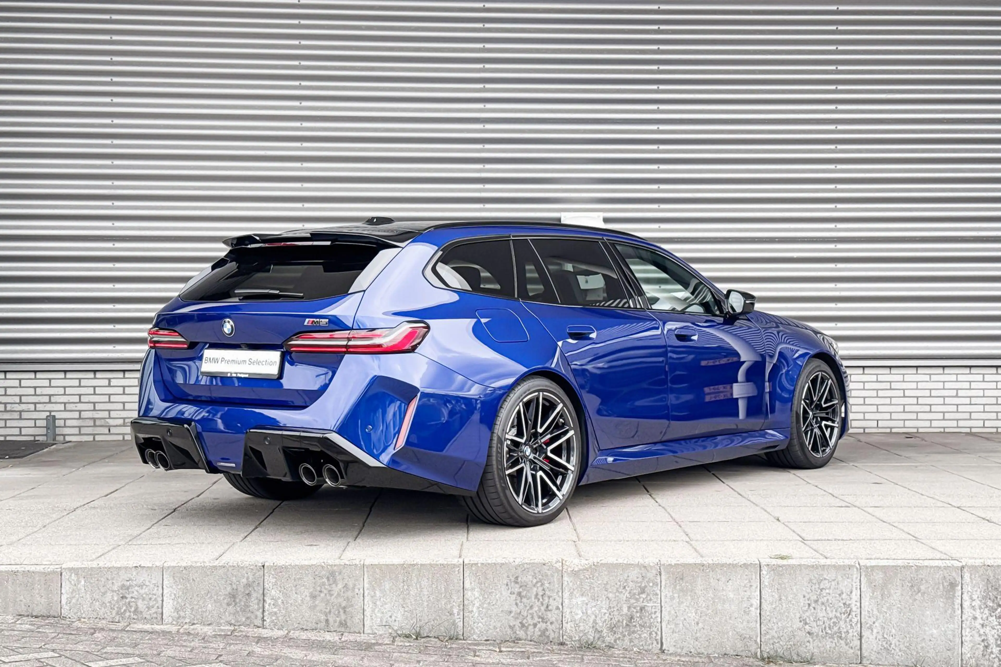 BMW M5 Touring — photo 4