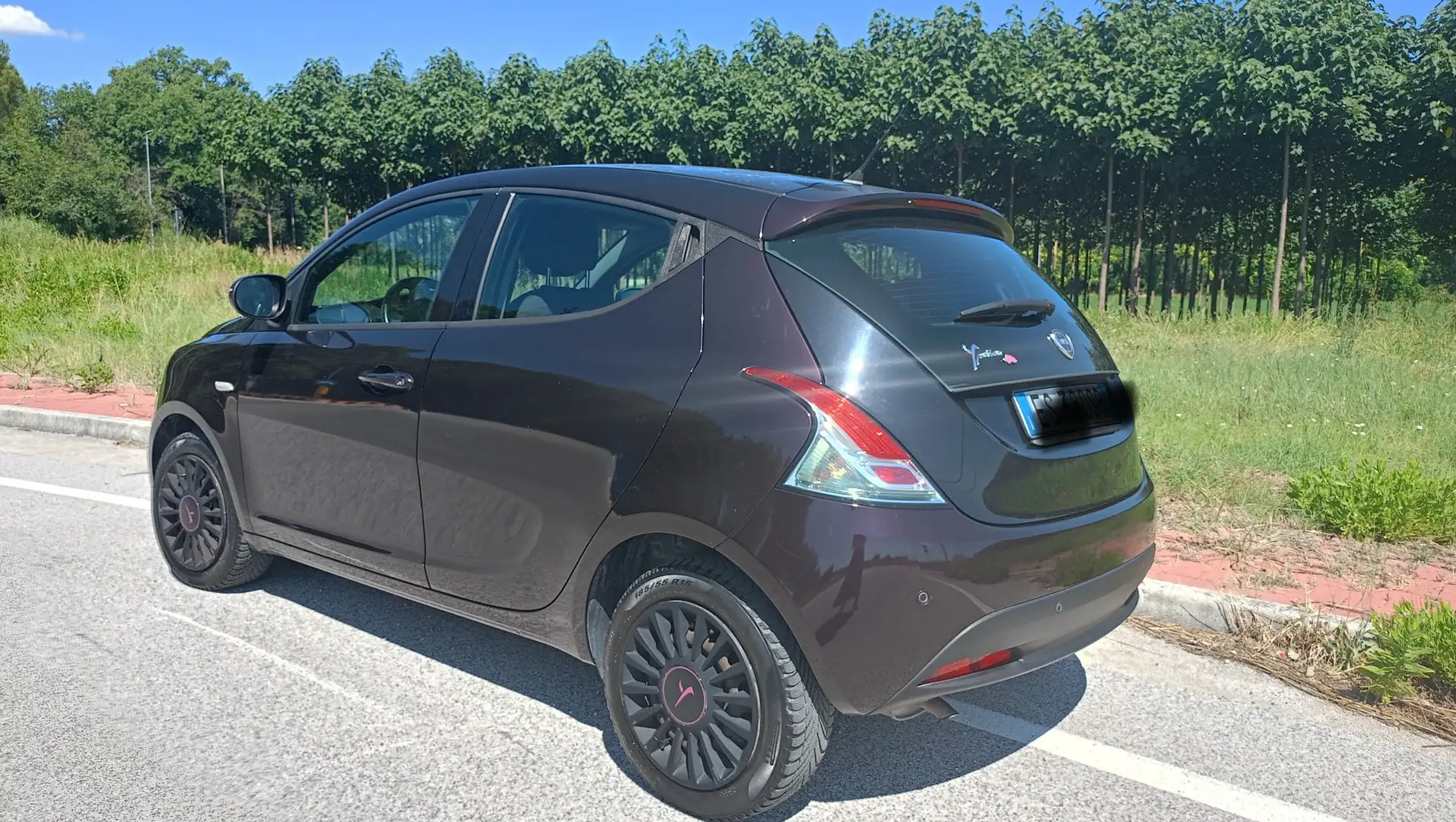 Lancia Ypsilon 1.2 8v Elefantino 69cv - 2