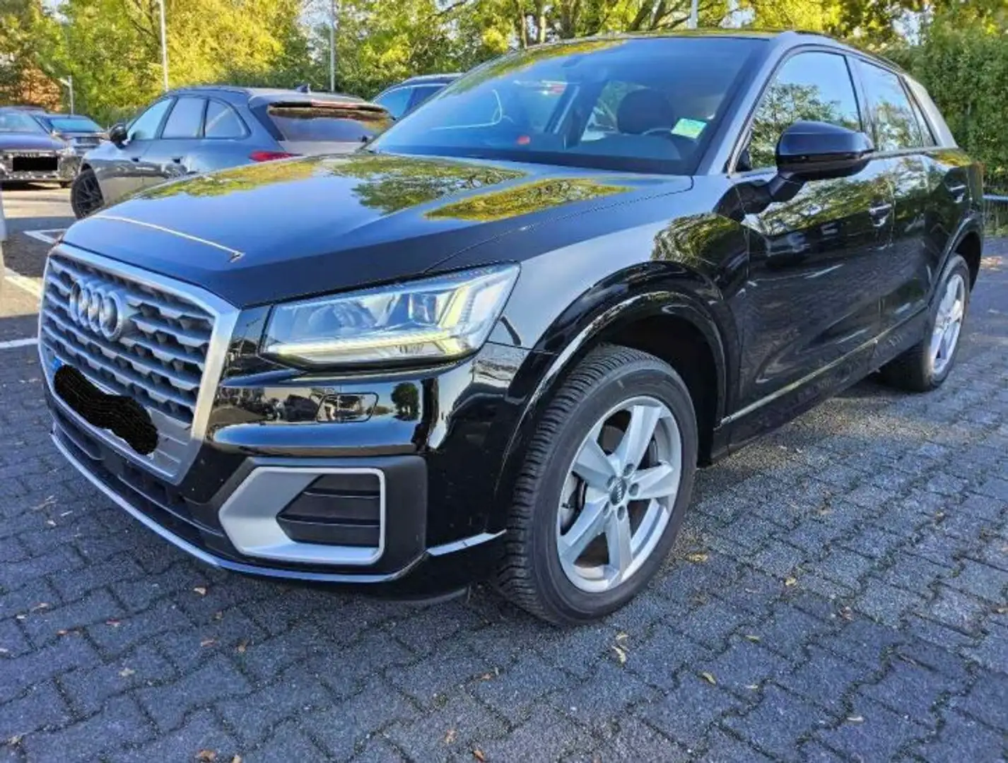 Audi Q2 30TFSI S-tronic sport NAVI KAMERA LED APS Schwarz - 1