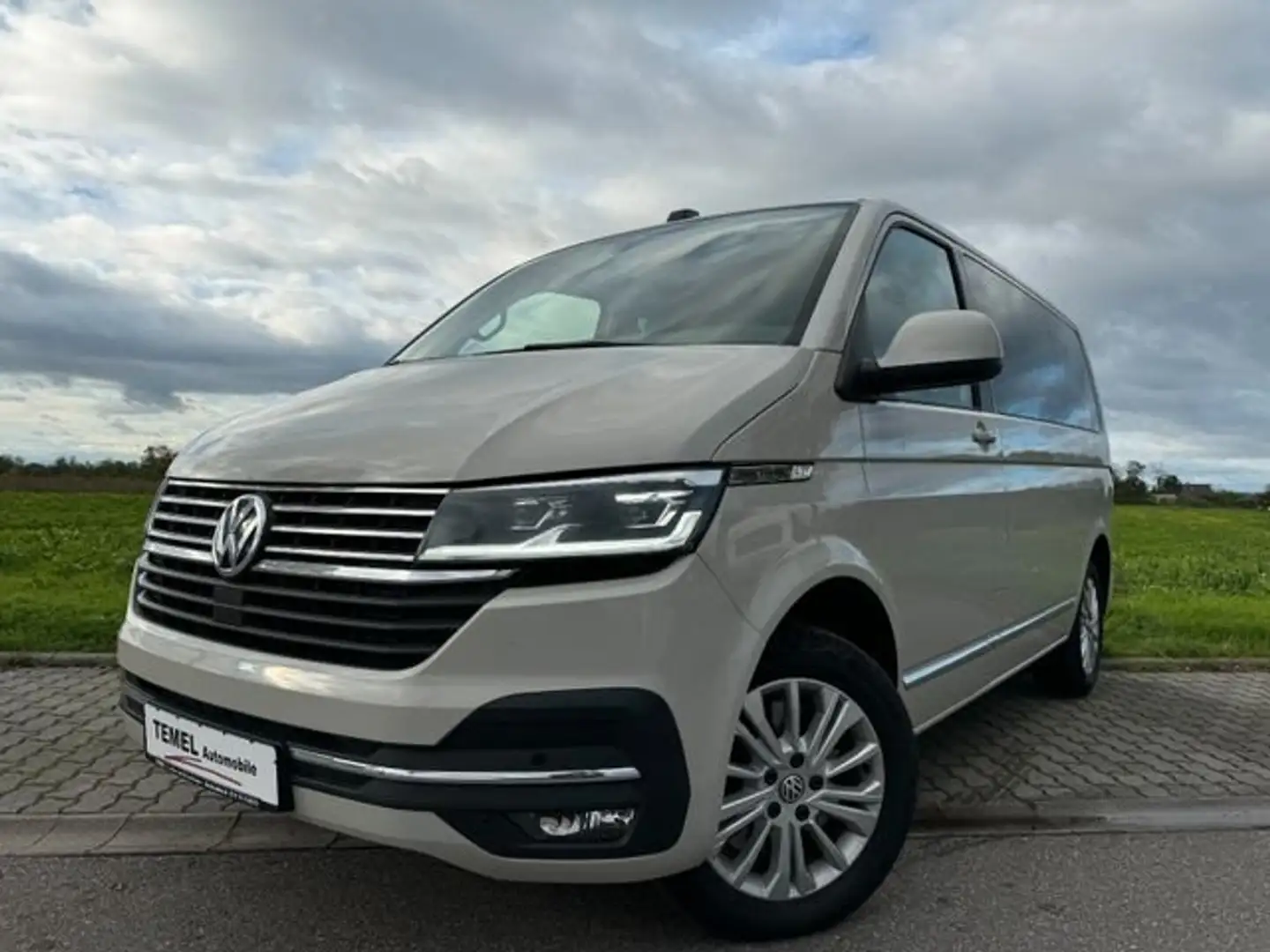 Volkswagen T6.1 Multivan T6 Multivan*GENERATION SIX*DSG*7-Sitzer*Sthzg. Grau - 1