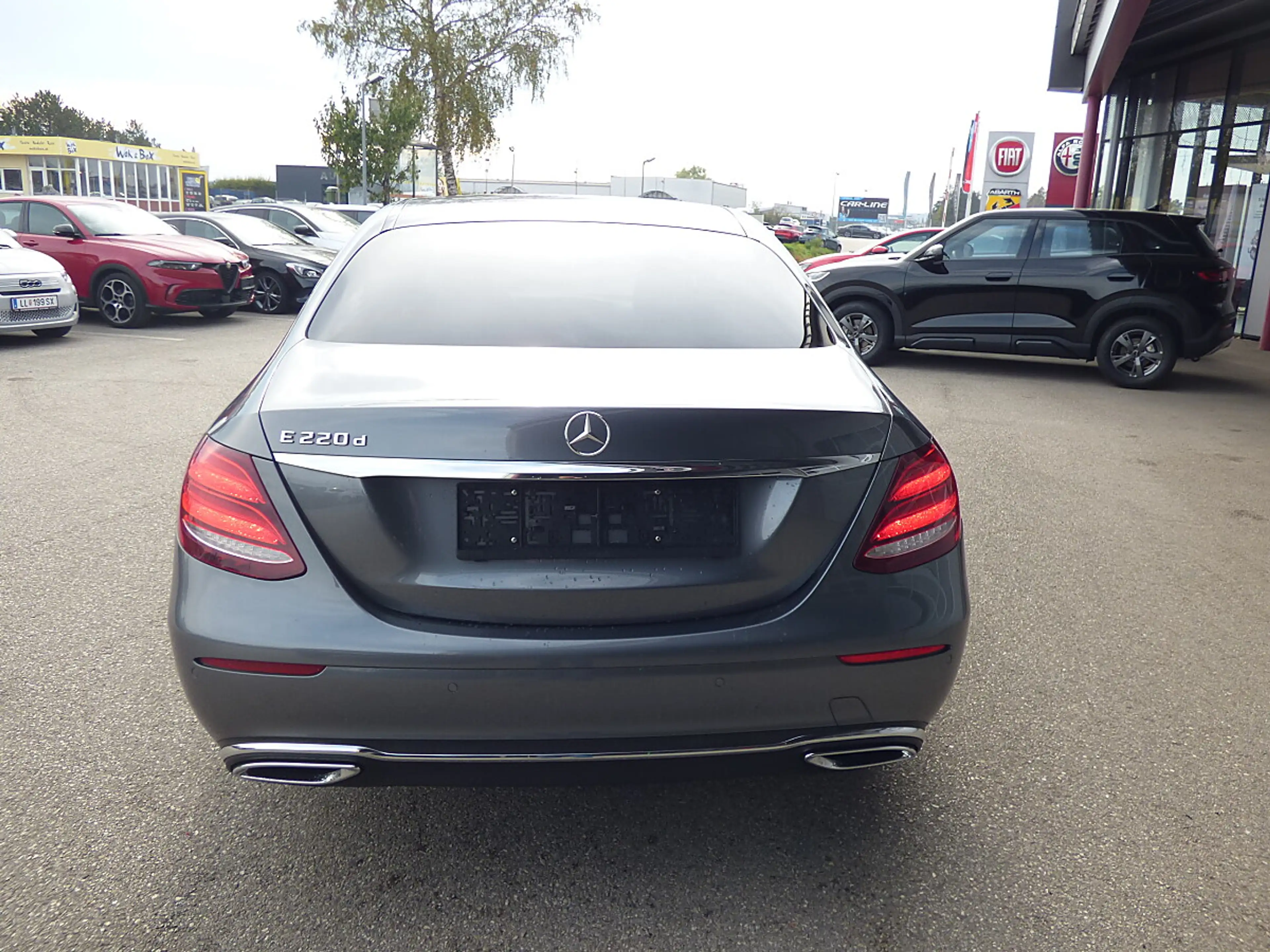 Mercedes-Benz E 220 d Avantgarde Austria Edition Aut. — photo 4