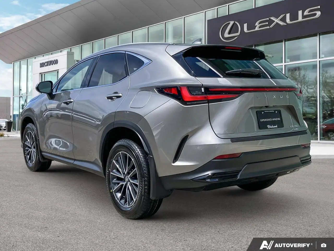 Lexus NX fotografie Lexus NX