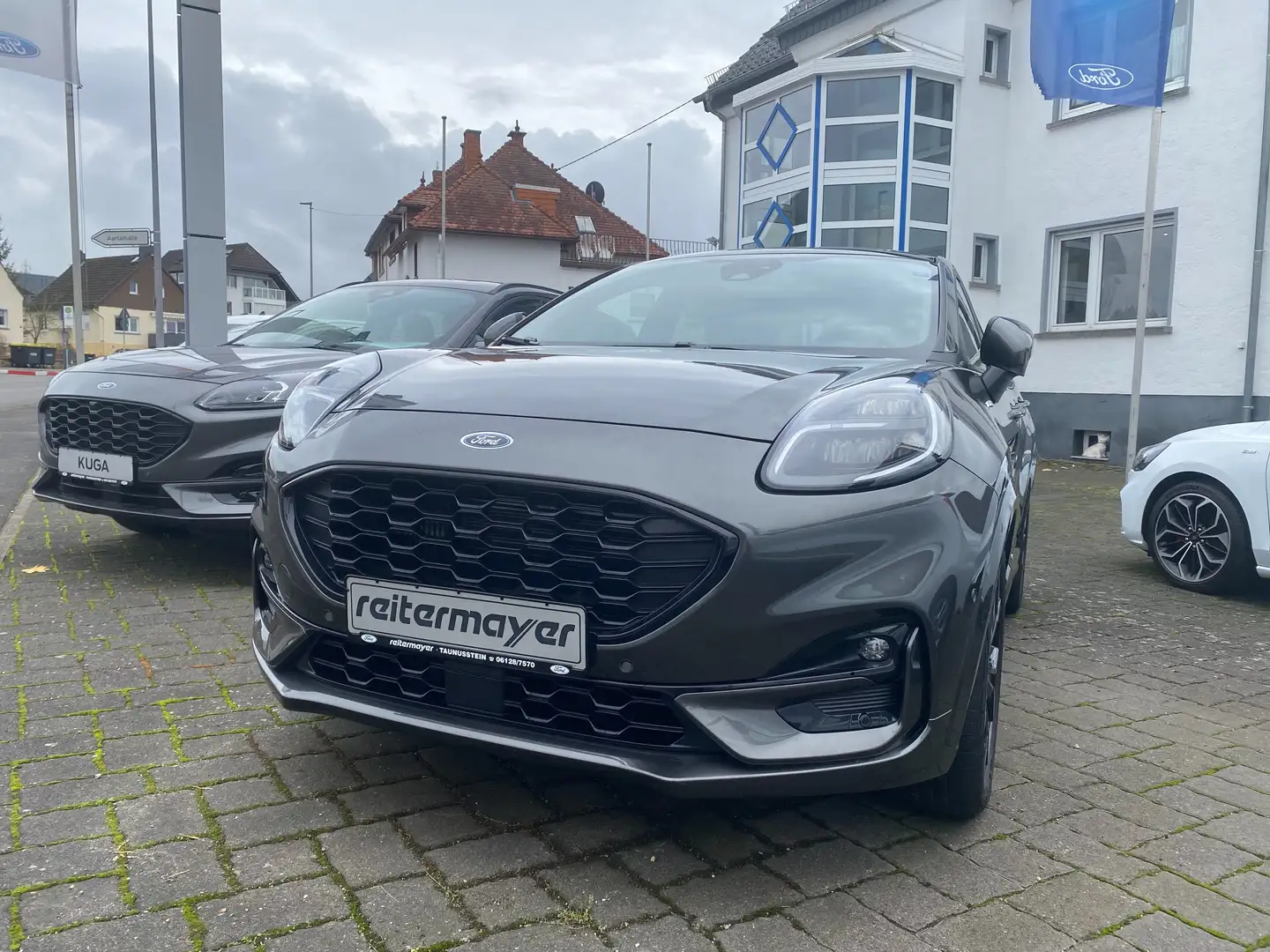 Ford Puma ST-Line X Gris - 2