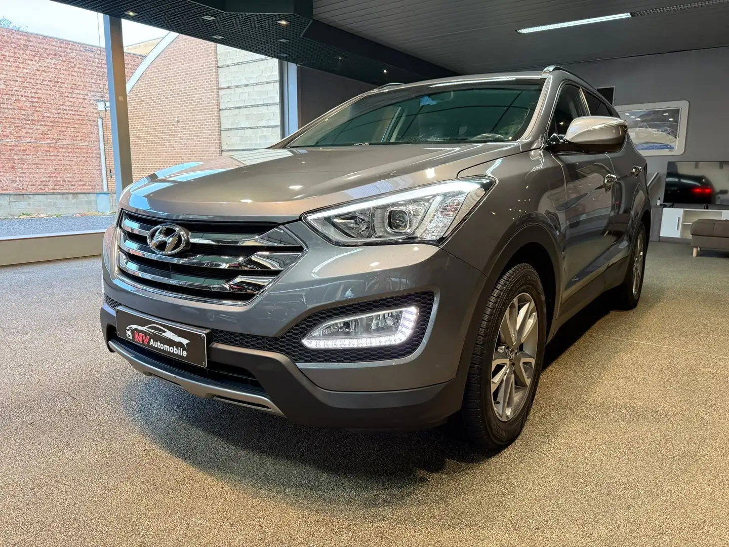 Hyundai SANTA FE 2.0 CRDi * Euro6 * Navi * Cuir * Caméra * Clim Gris - 1