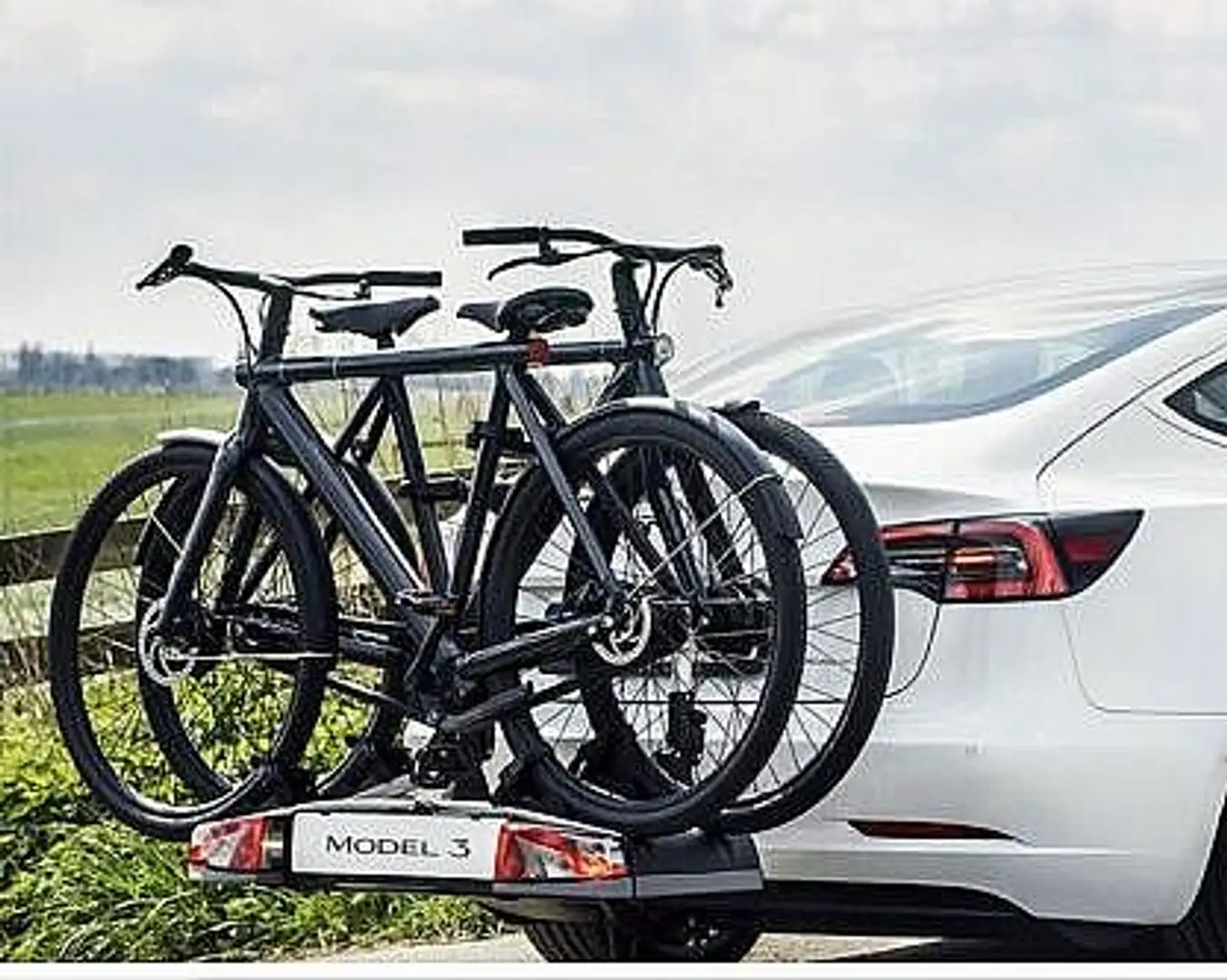 Tesla Model 3 Lo Rang AWD 75kWh netto 27.625 leasingfähig+AHK Weiß - 1