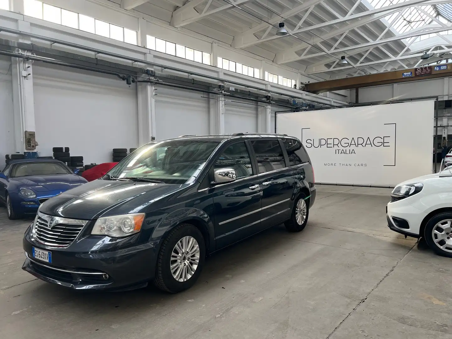 Lancia Voyager Voyager 2.8L Platinum 178 cv venduta come da foto Nero - 1