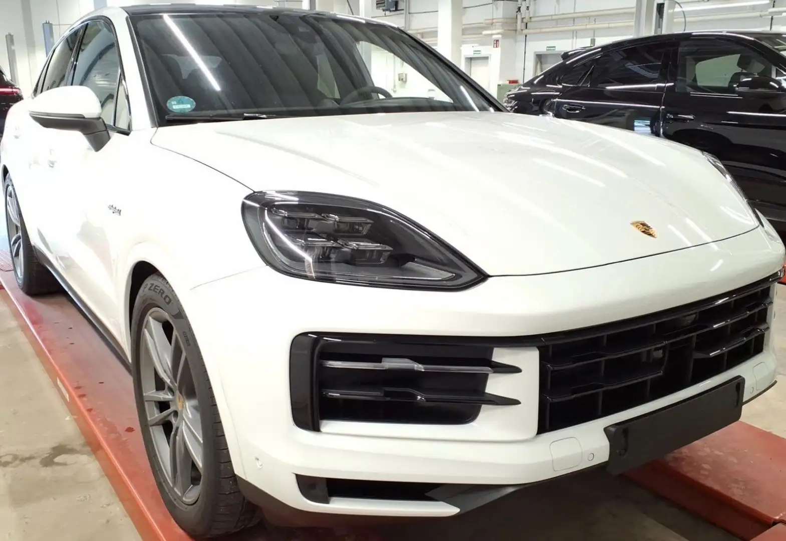 Porsche Cayenne Coupe E-Hybrid*Luft*21"*MATRIX*BOSE*ACC Weiß - 2