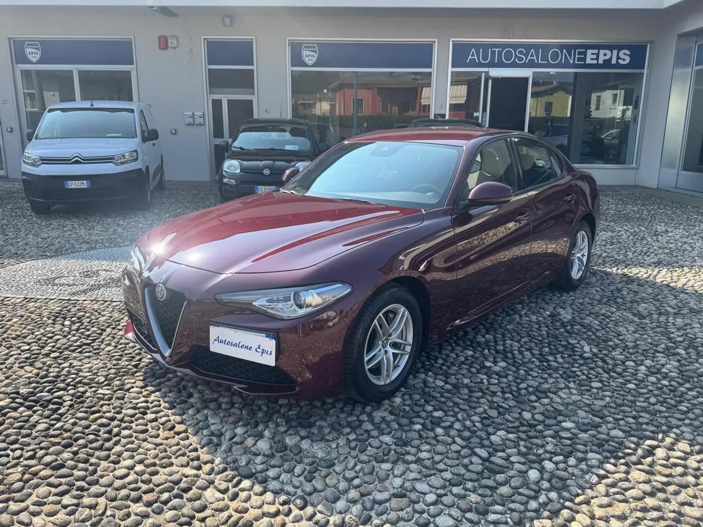 Alfa Romeo Giulia 2.2 Turbodiesel 160 CV AT8 Business Rouge - 2