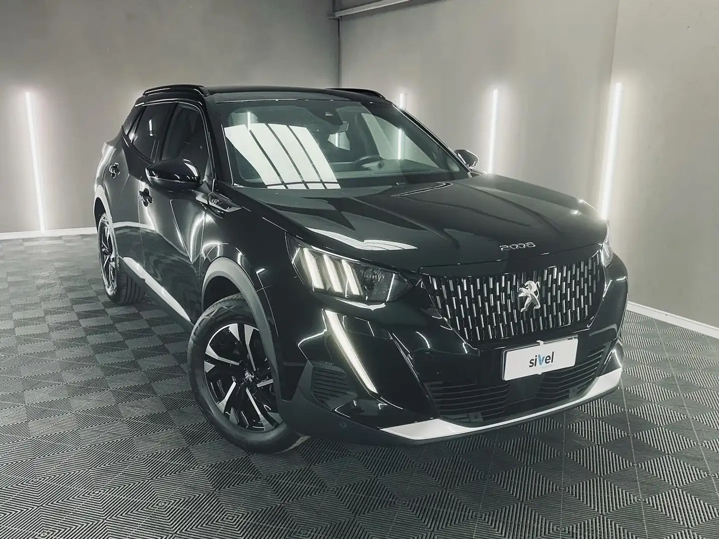 Peugeot 2008 1.2 puretech GT s Noir - 1