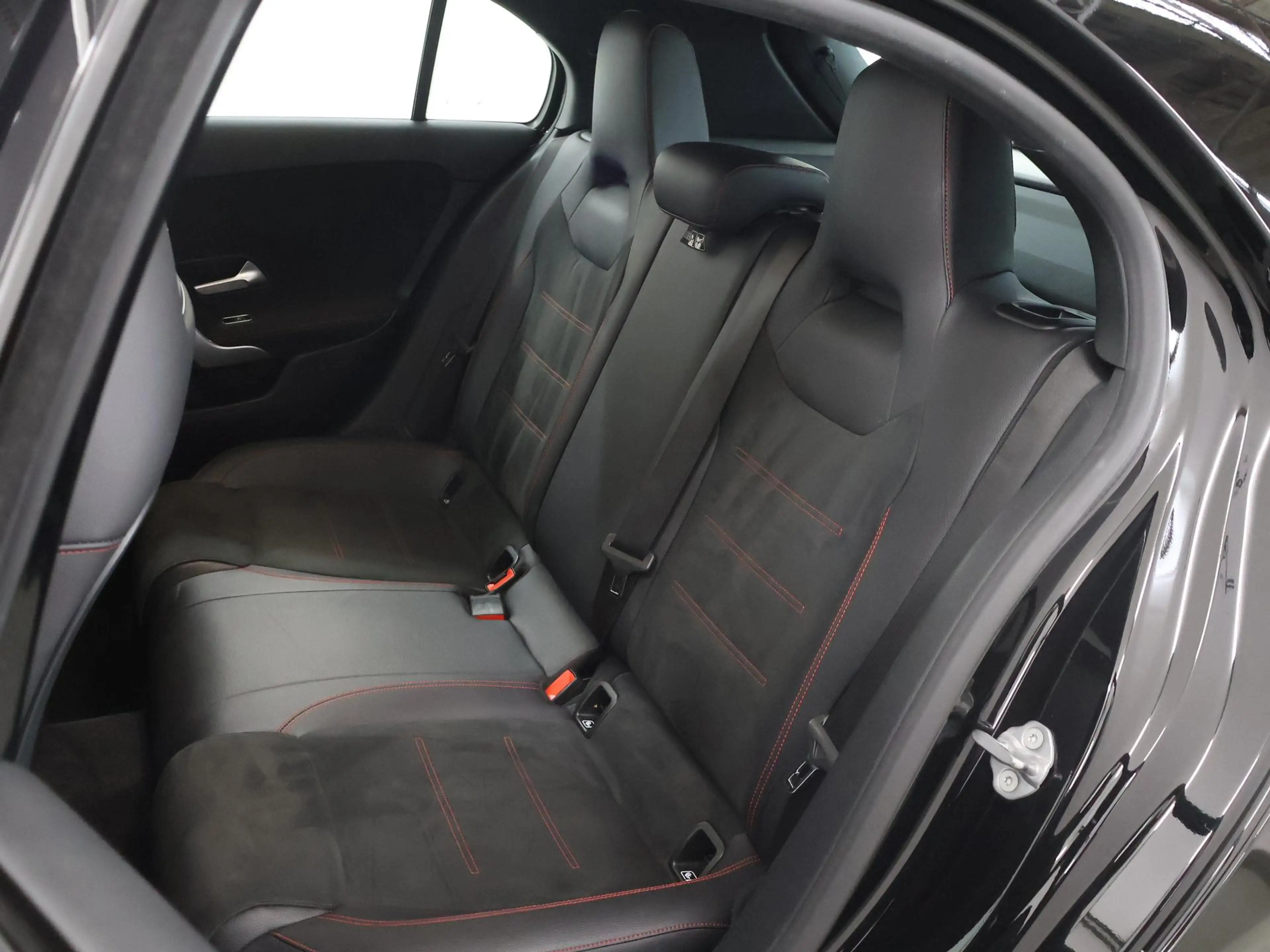 Mercedes-Benz A 200 Business Solution AMG | Panoramadak | Spiegelpakke — photo 11