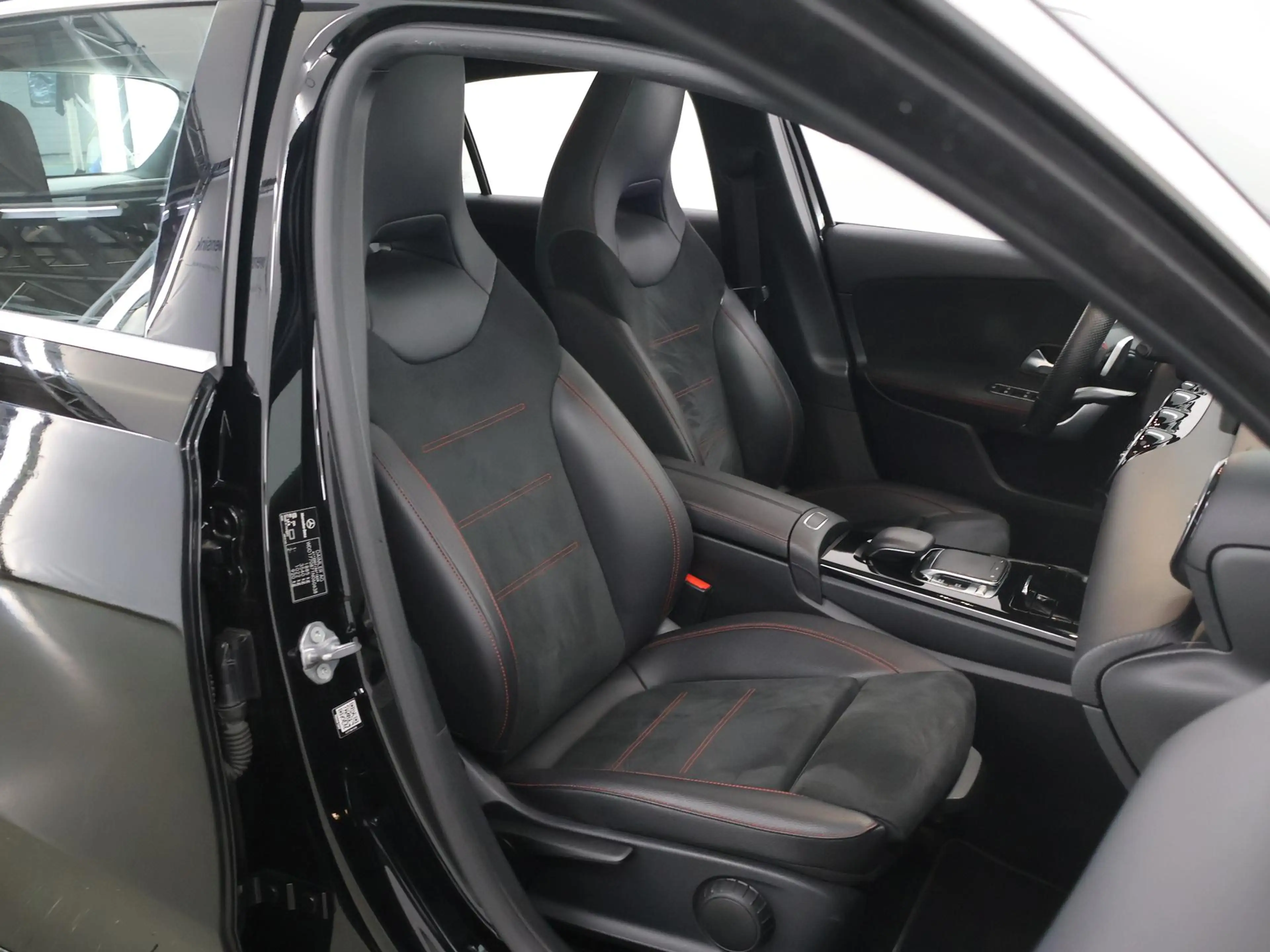 Mercedes-Benz A 200 Business Solution AMG | Panoramadak | Spiegelpakke — photo 10