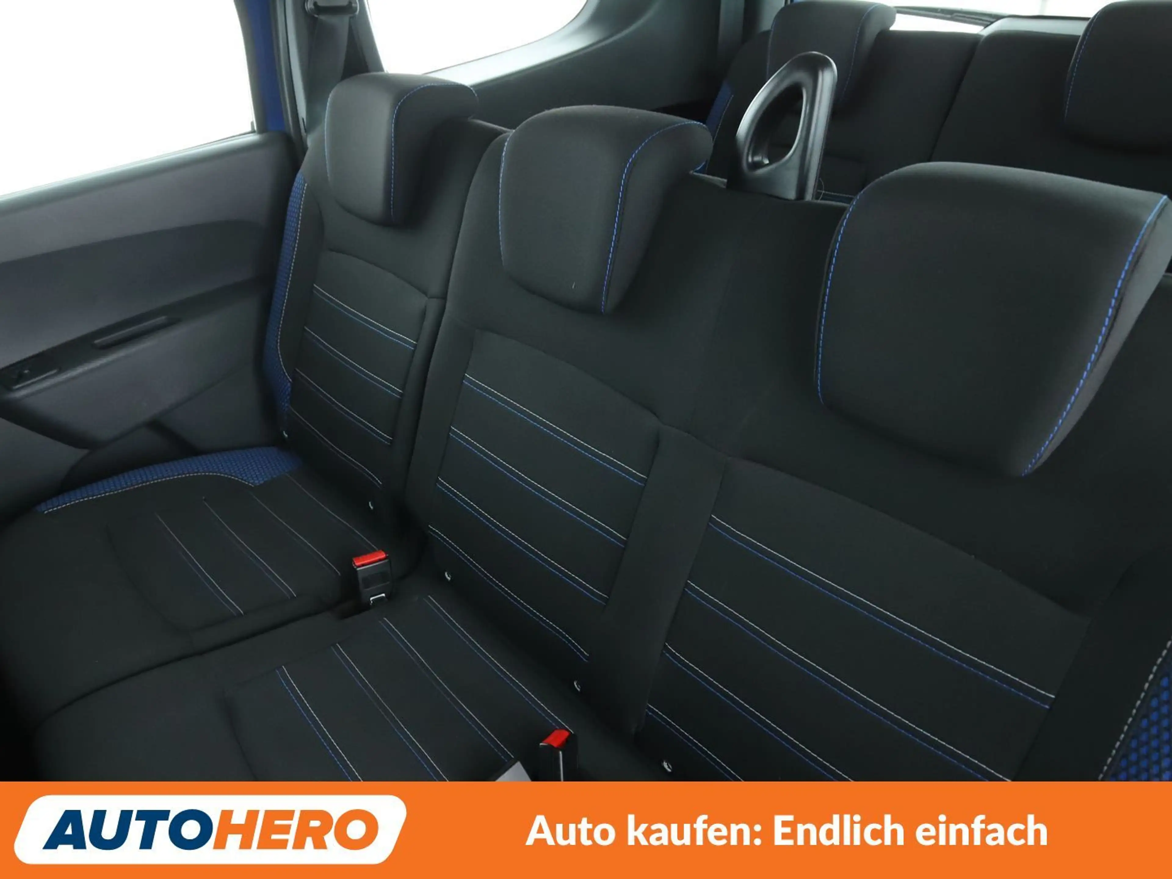 Dacia Lodgy 1.5 Blue dCi 15th Anniversary*7-SITZER*NAVI*PDC* — photo 14