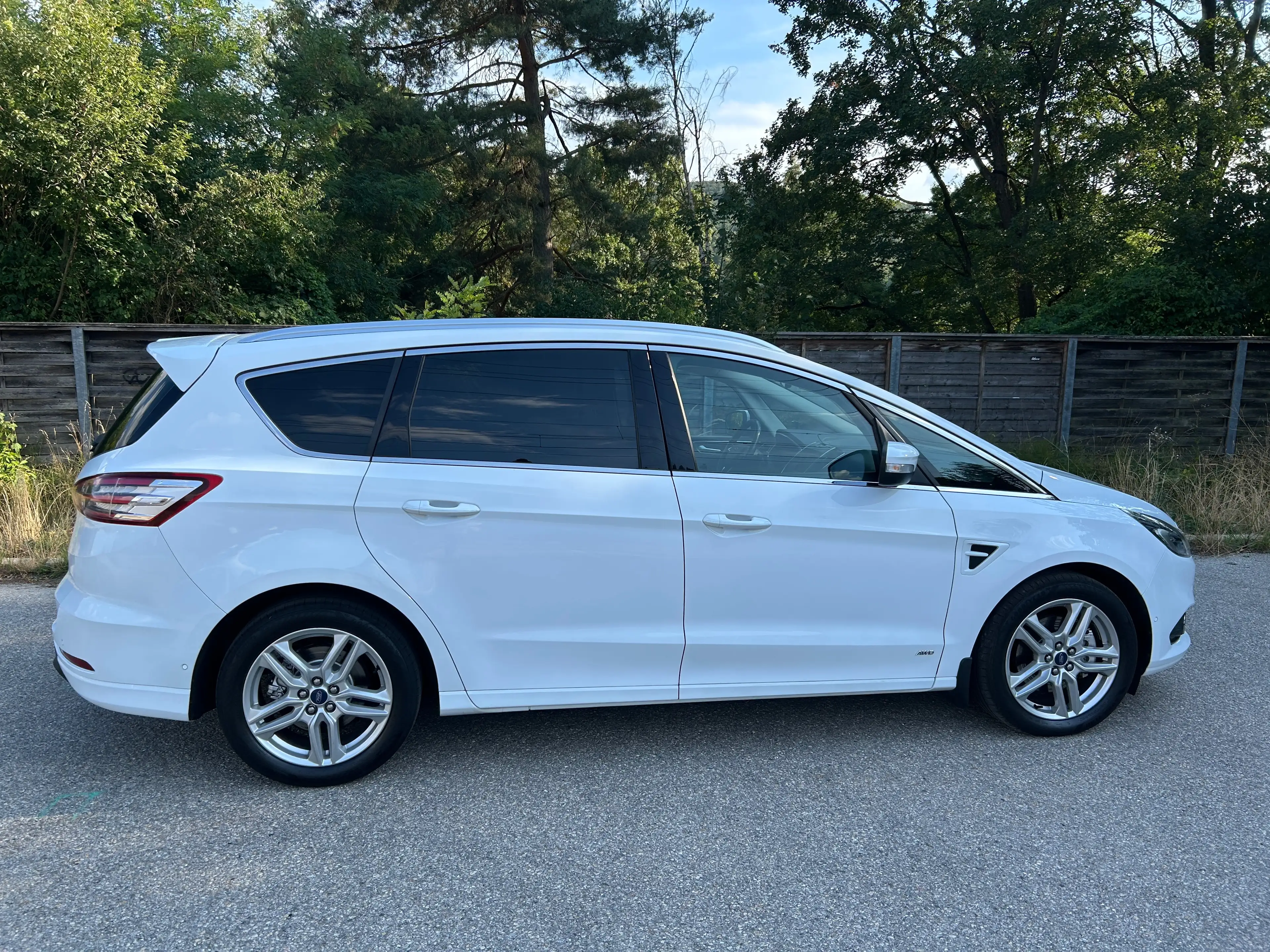 Ford S-Max 2.0 EcoBlue 4x4 Titanium Aut. — photo 4