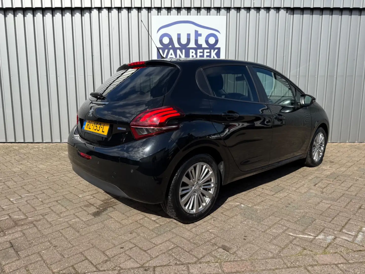 Peugeot 208 1.2 PureTech Allure|Sensoren|Metallic Schwarz - 2