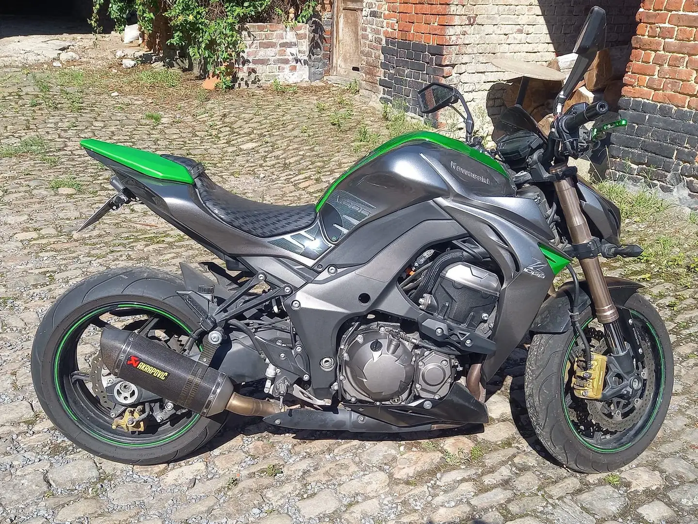 Kawasaki Z 1000 Gri - 2