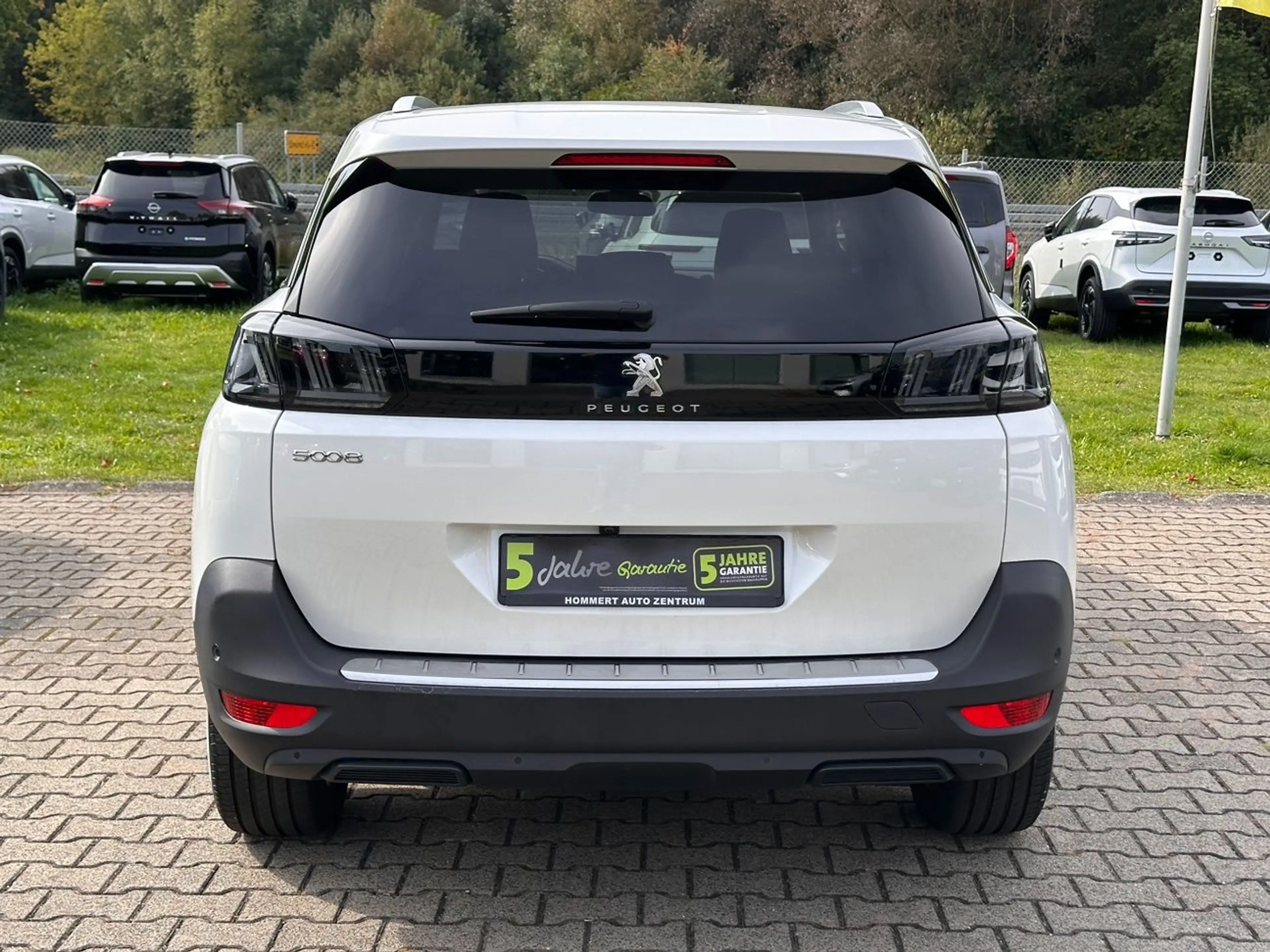 Peugeot 5008 1.2 PureTech Allure Pack *Kamera*Navi*LED*LM — photo 7
