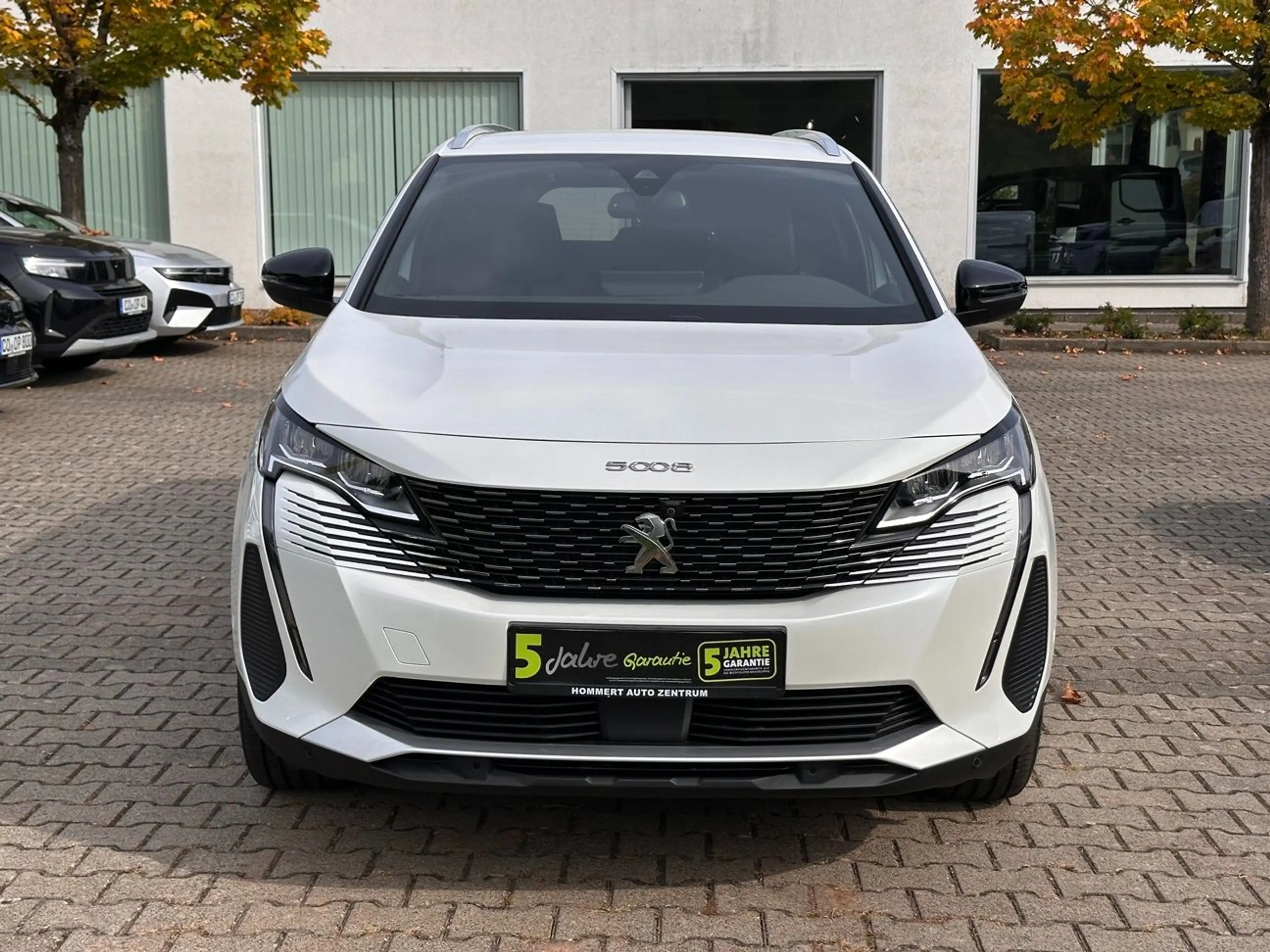 Peugeot 5008 1.2 PureTech Allure Pack *Kamera*Navi*LED*LM — photo 3