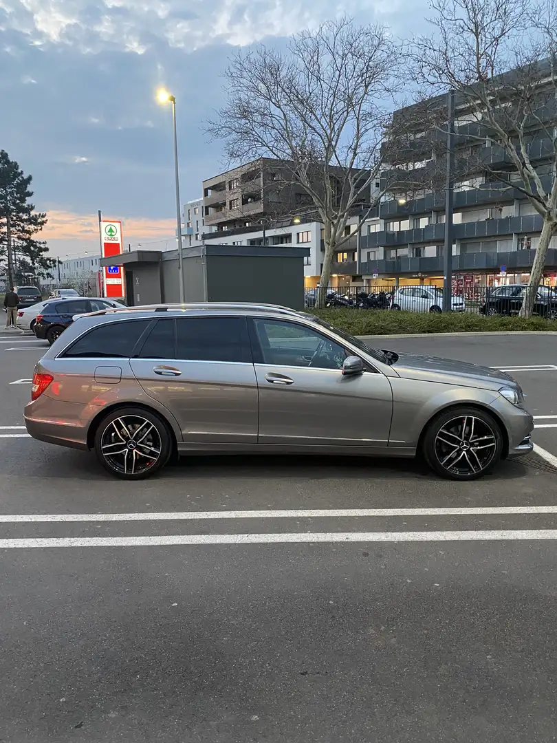 Mercedes-Benz C 220 T CDI DPF (BlueEFFICIENCY) 7G-TRONIC Avantgarde Grau - 2