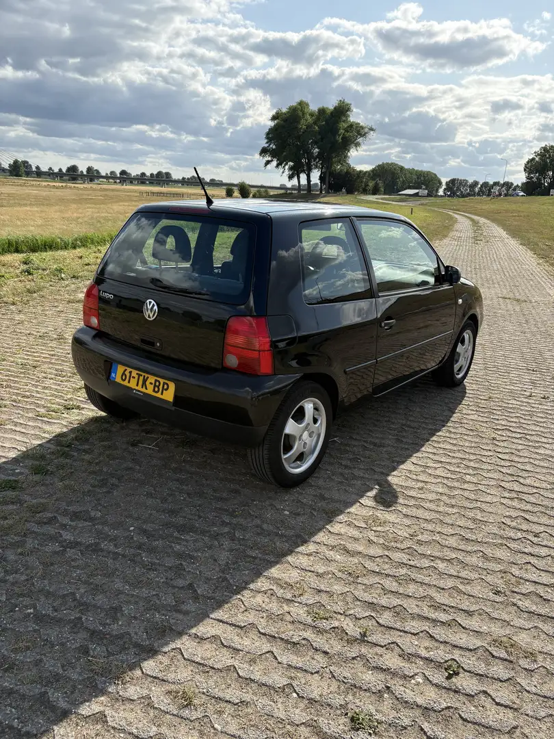 Volkswagen Polo 1.4-16V Comfortline Noir - 2