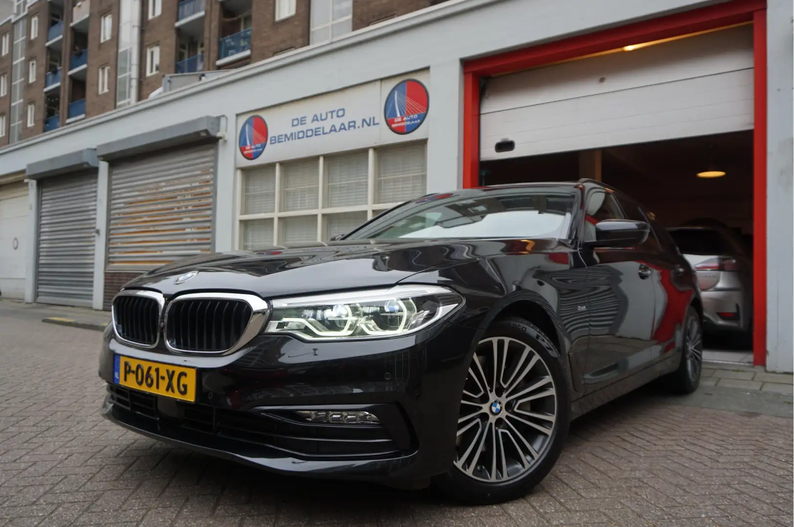 BMW 530 5-serie Touring 530i High Executive Sport Line (bo Nero - 1