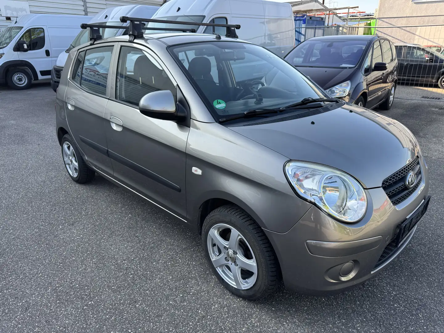 Kia Picanto 1.1 Attract  TÜV Neue Gris - 1