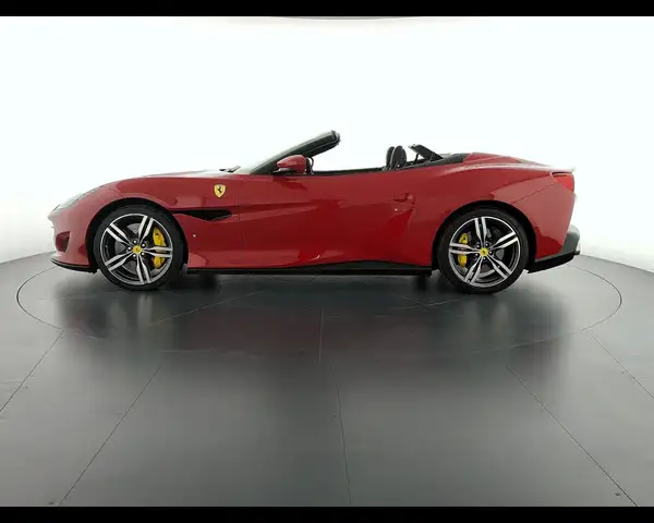 Ferrari Portofino view 3