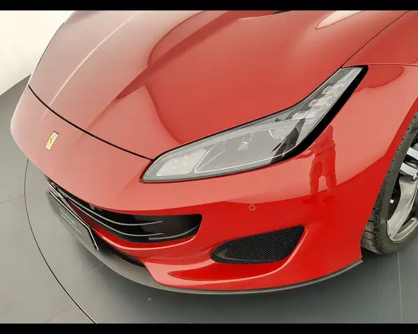 Ferrari Portofino view 13