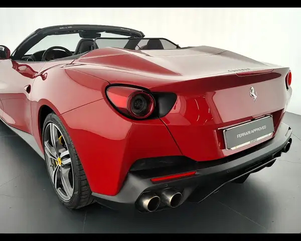 Ferrari Portofino view 14