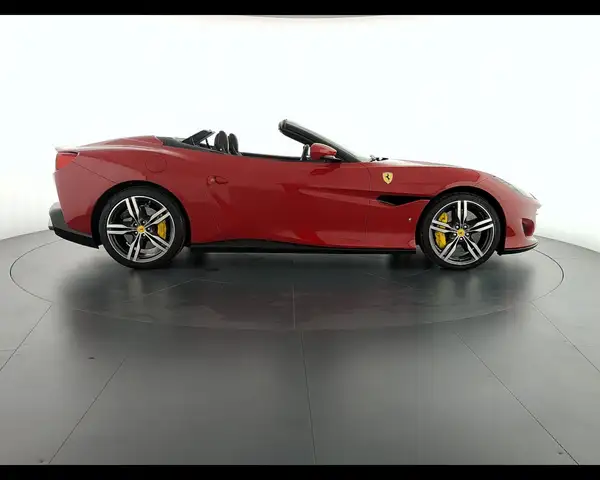 Ferrari Portofino view 9