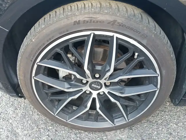 Ford Mondeo view 10