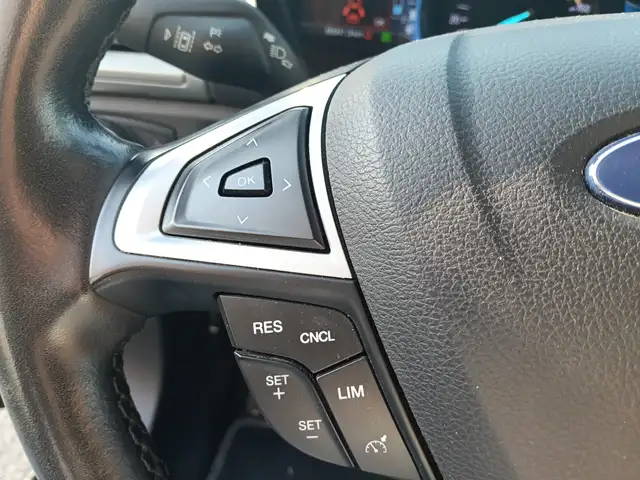 Ford Mondeo view 20