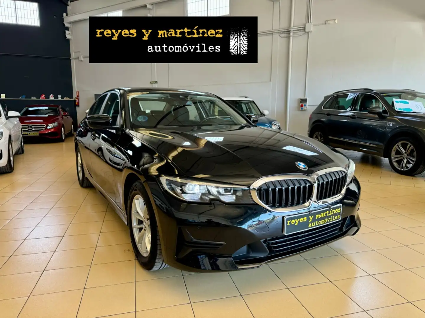 BMW 318 318dA Negro - 2