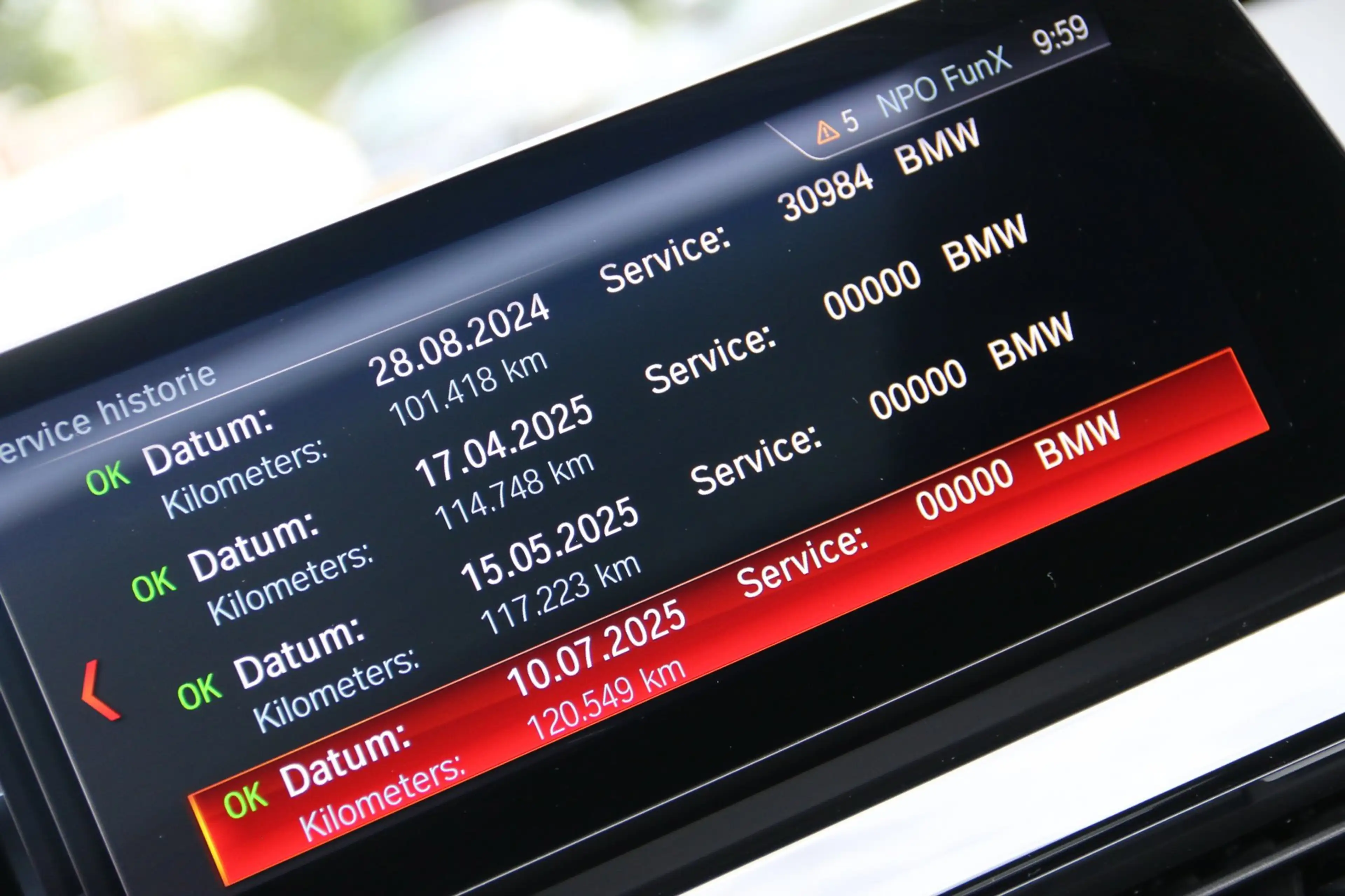 BMW X1 SDrive20i High Executive Edition M-PAKKET PANO-DAK — photo 18