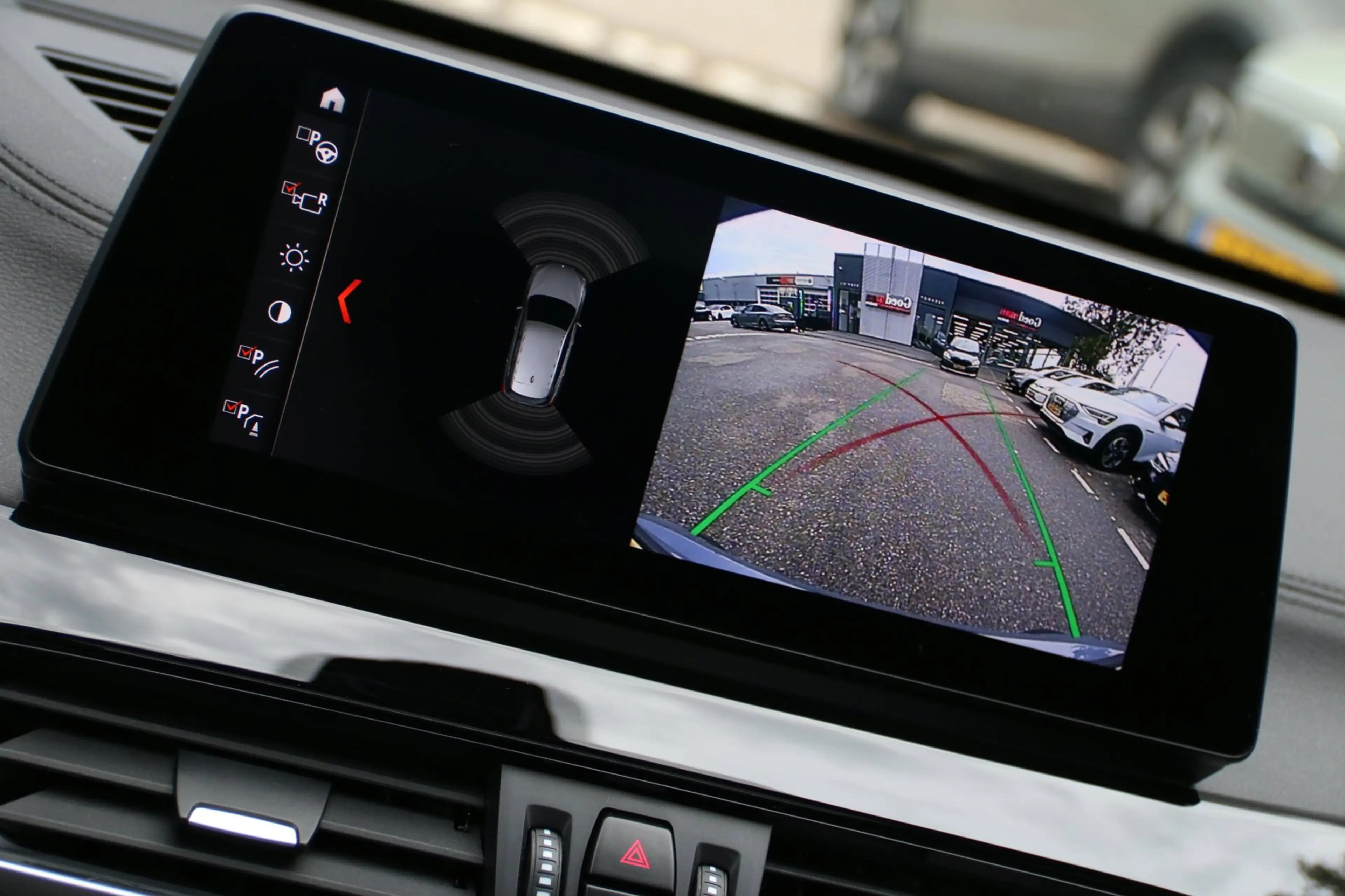 BMW X1 SDrive20i High Executive Edition M-PAKKET PANO-DAK — photo 16