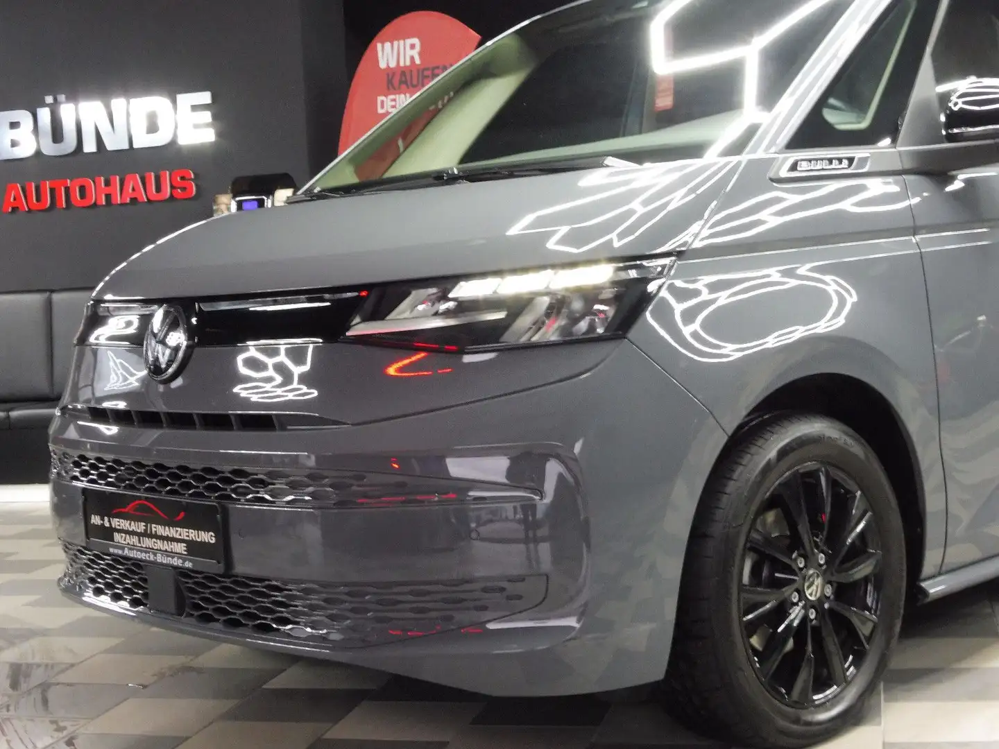 Volkswagen T7 Multivan 1.5 Automatik Launch Kamera/LED/7-Si Grau - 1