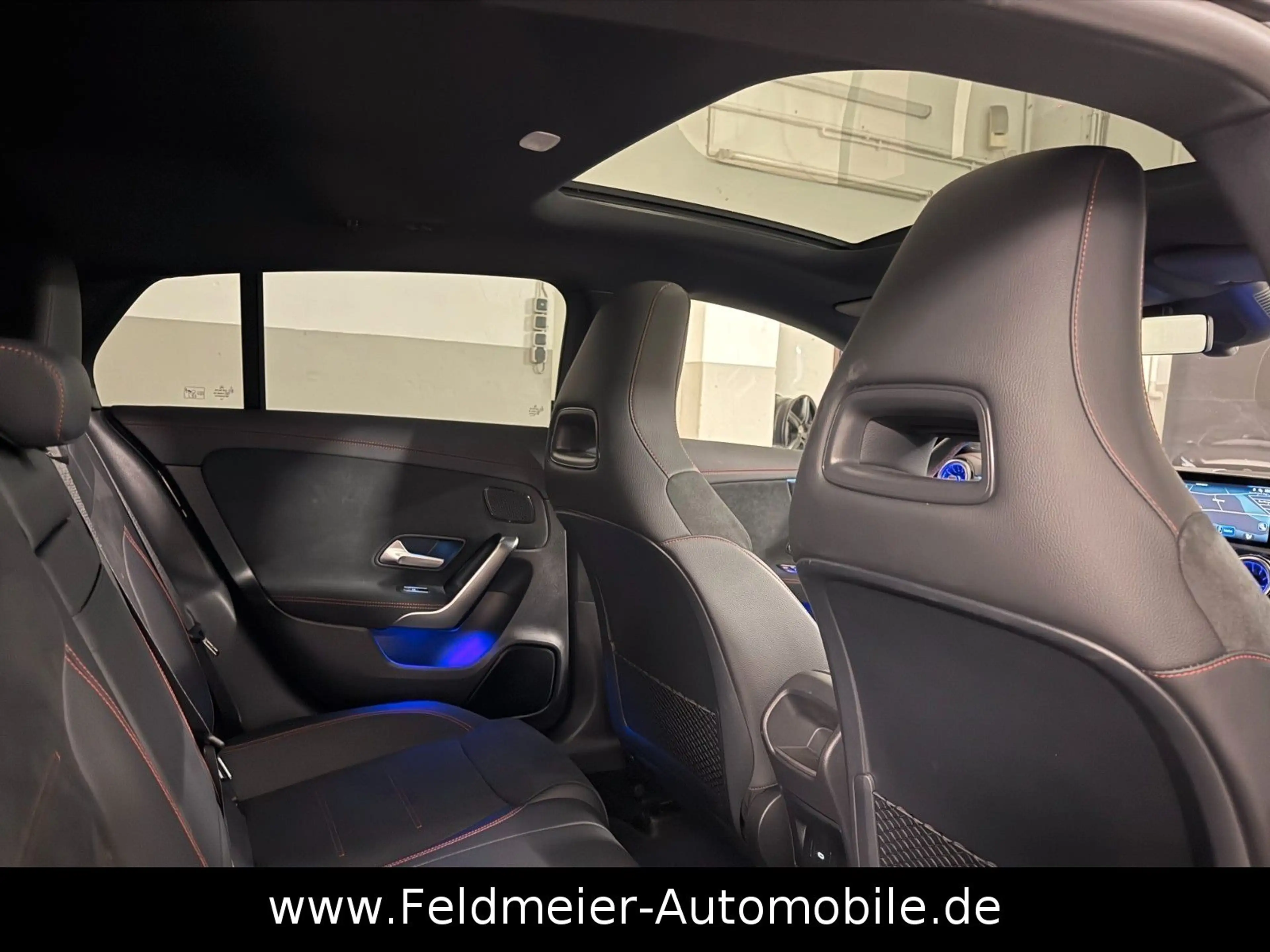 Mercedes-Benz CLA 180 CLA 180*AMG*Pano*Distr*Tot*Memory*STHZ*360*19"* — photo 9