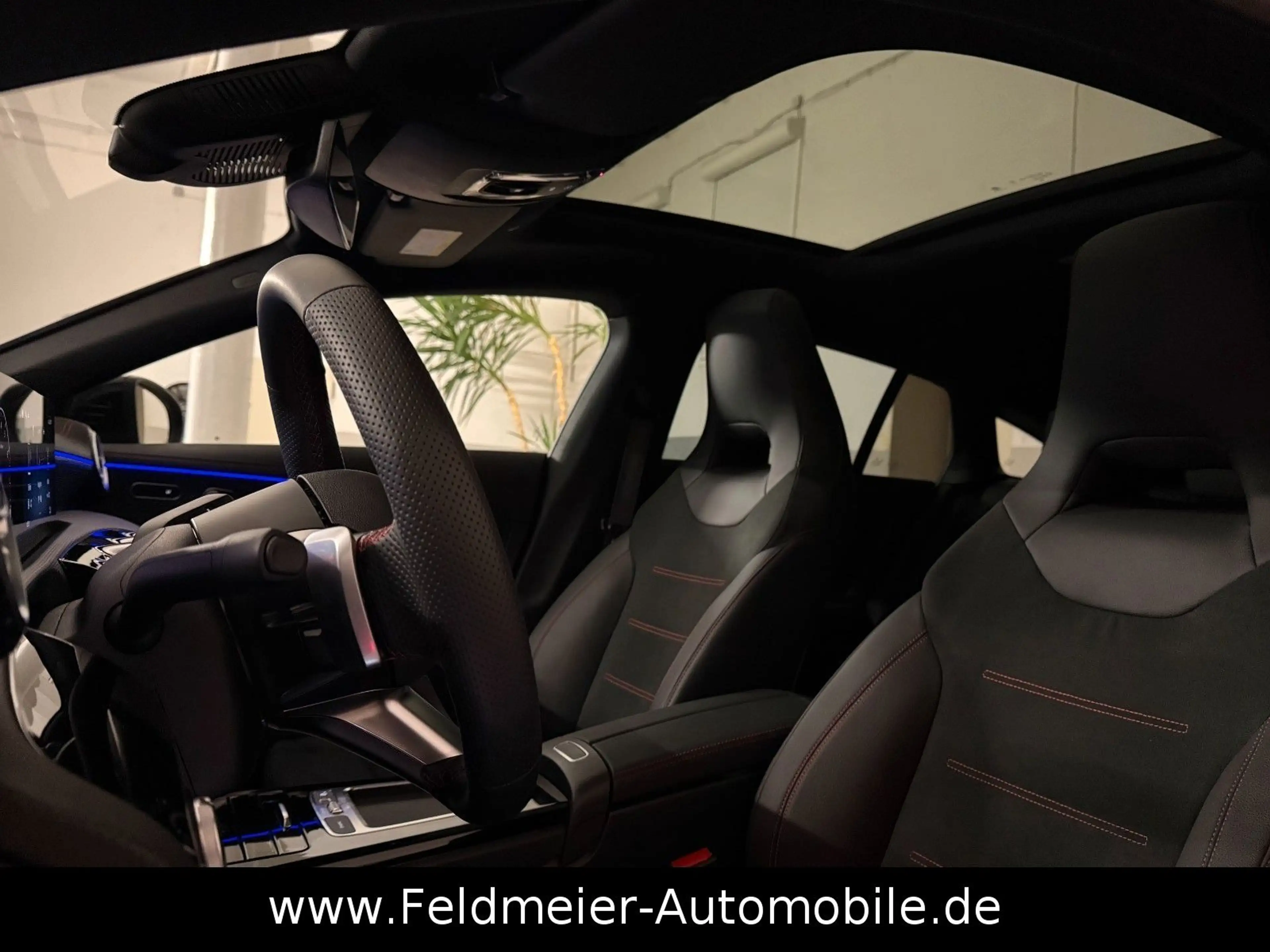 Mercedes-Benz CLA 180 CLA 180*AMG*Pano*Distr*Tot*Memory*STHZ*360*19"* — photo 5