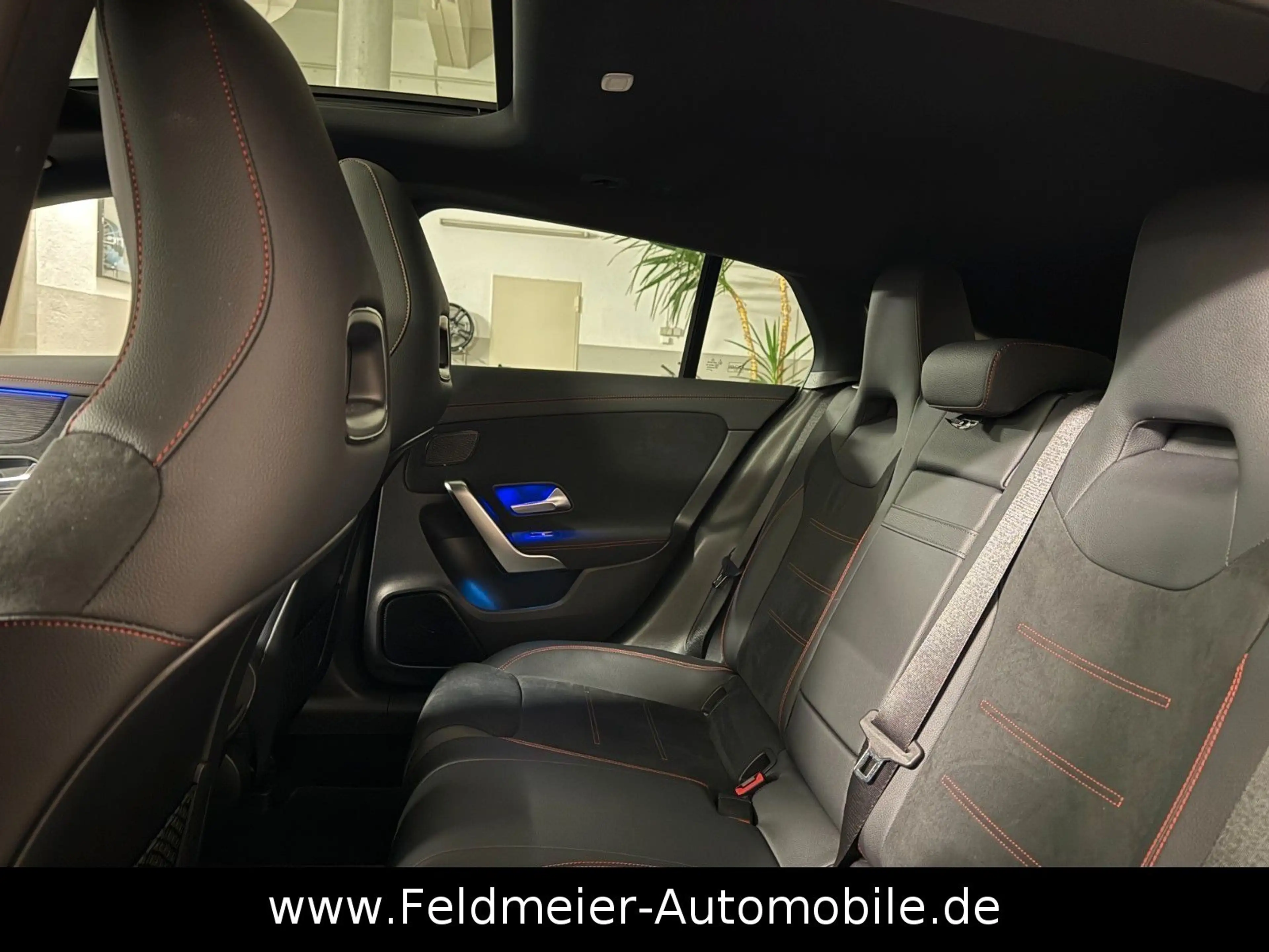 Mercedes-Benz CLA 180 CLA 180*AMG*Pano*Distr*Tot*Memory*STHZ*360*19"* — photo 14