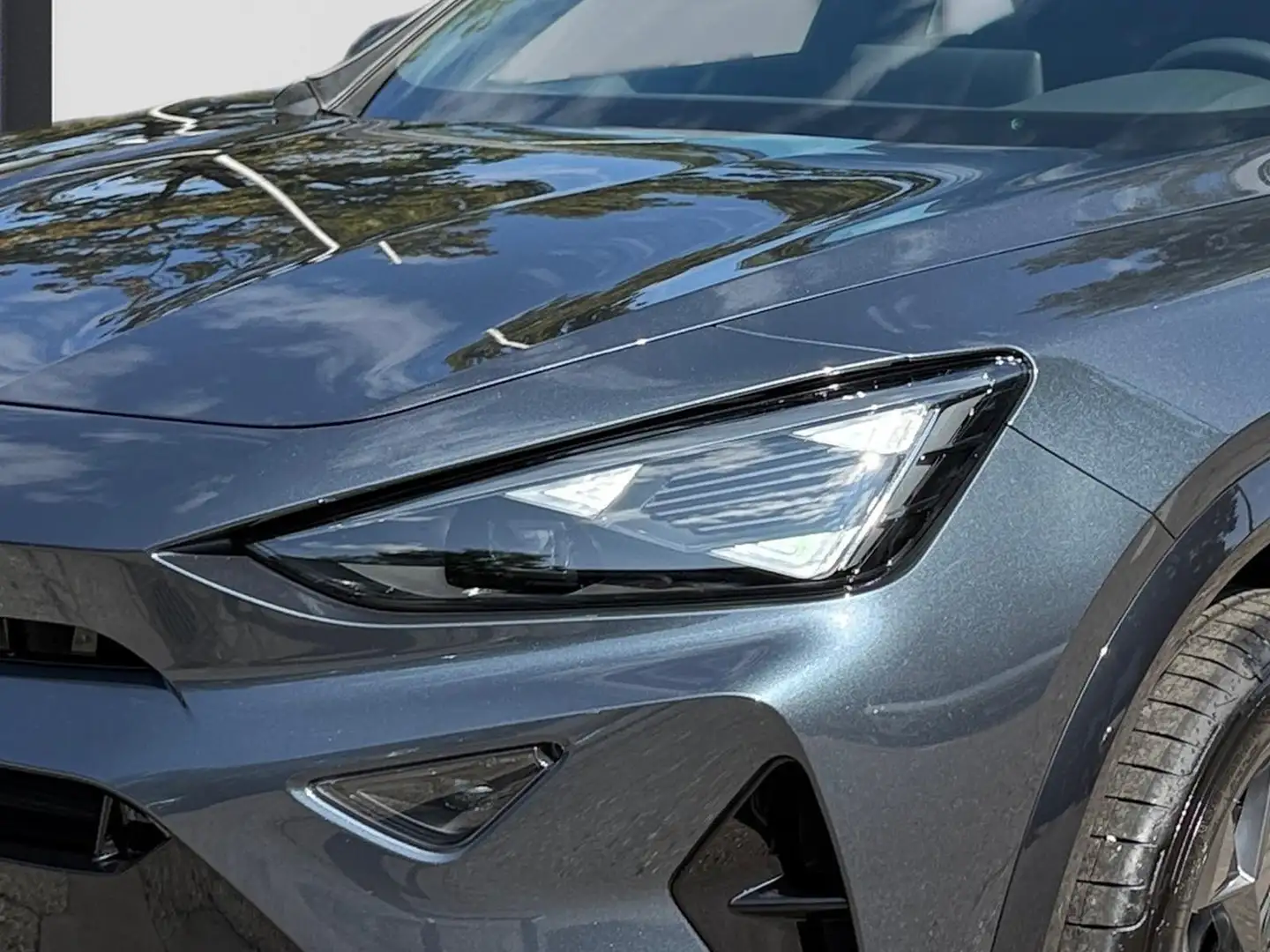 CUPRA Formentor 1.5 eTSI DSG ACC LED SHZ PDC Grijs - 2