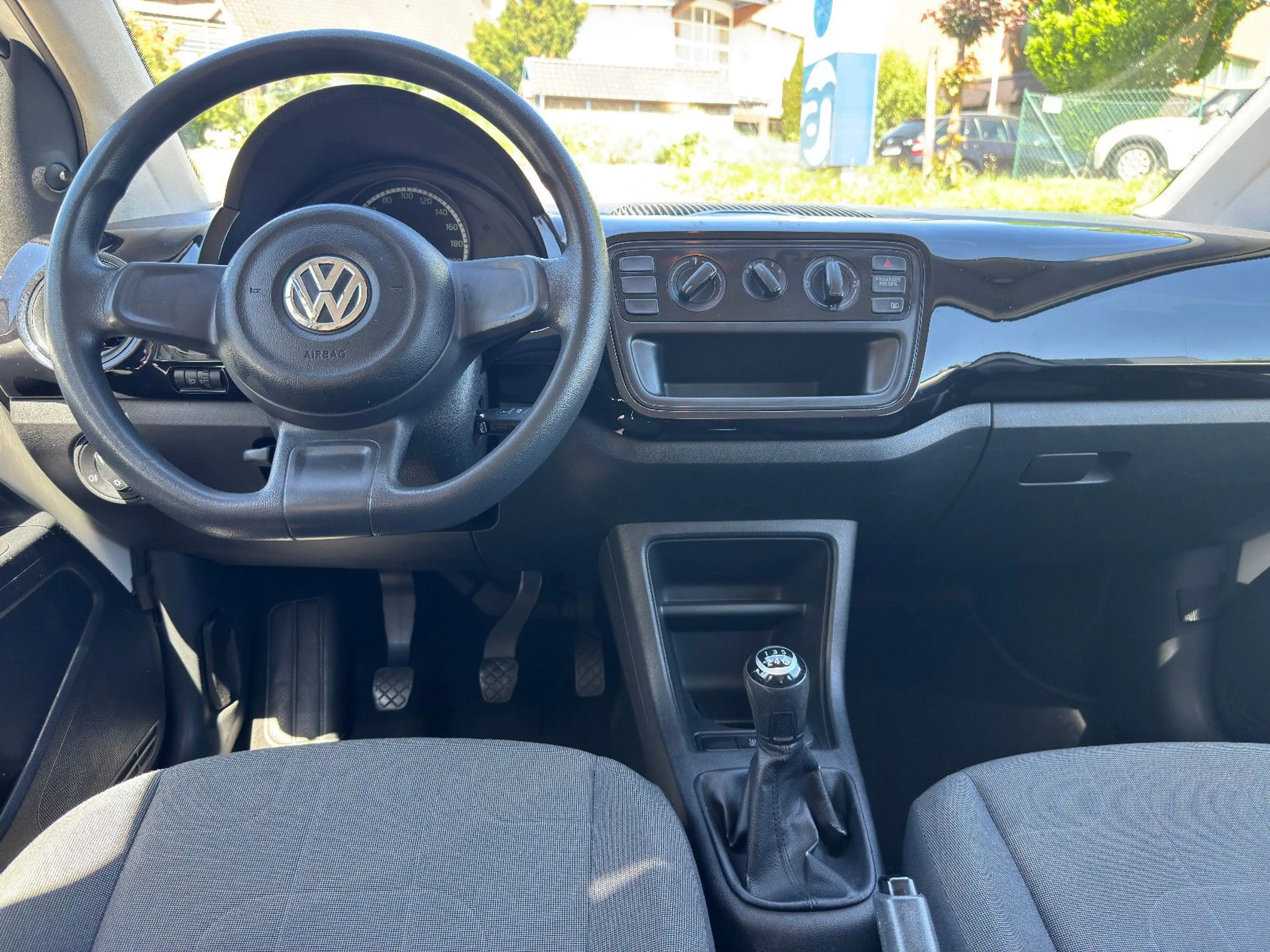 Volkswagen up! 1.0 move up! Servo/1.Hand/ EURO 6 — photo 9
