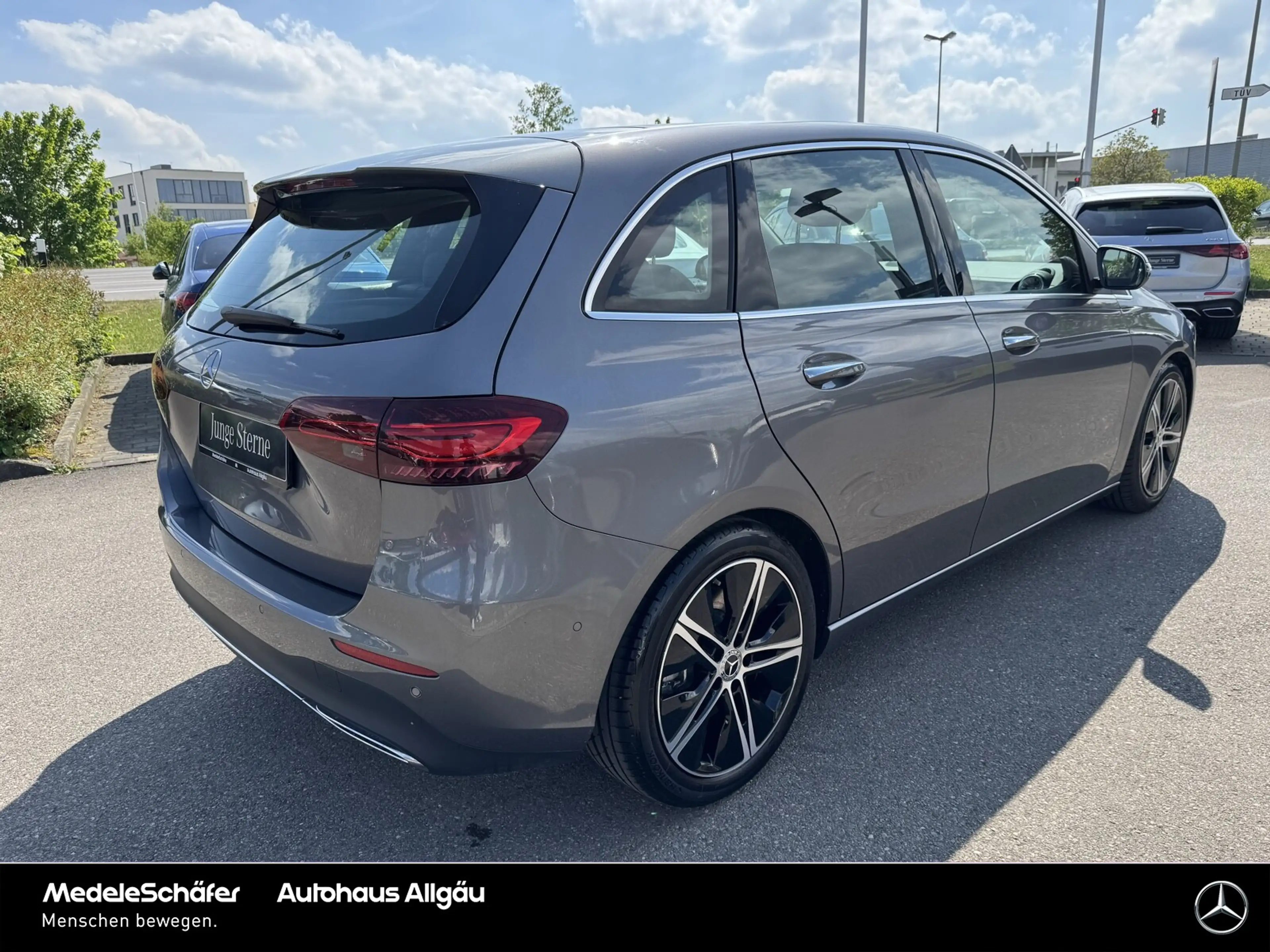 Mercedes-Benz B 250 B 250 4MATIC Dist AHK Pano Memo MLED Keyl Leder — photo 5
