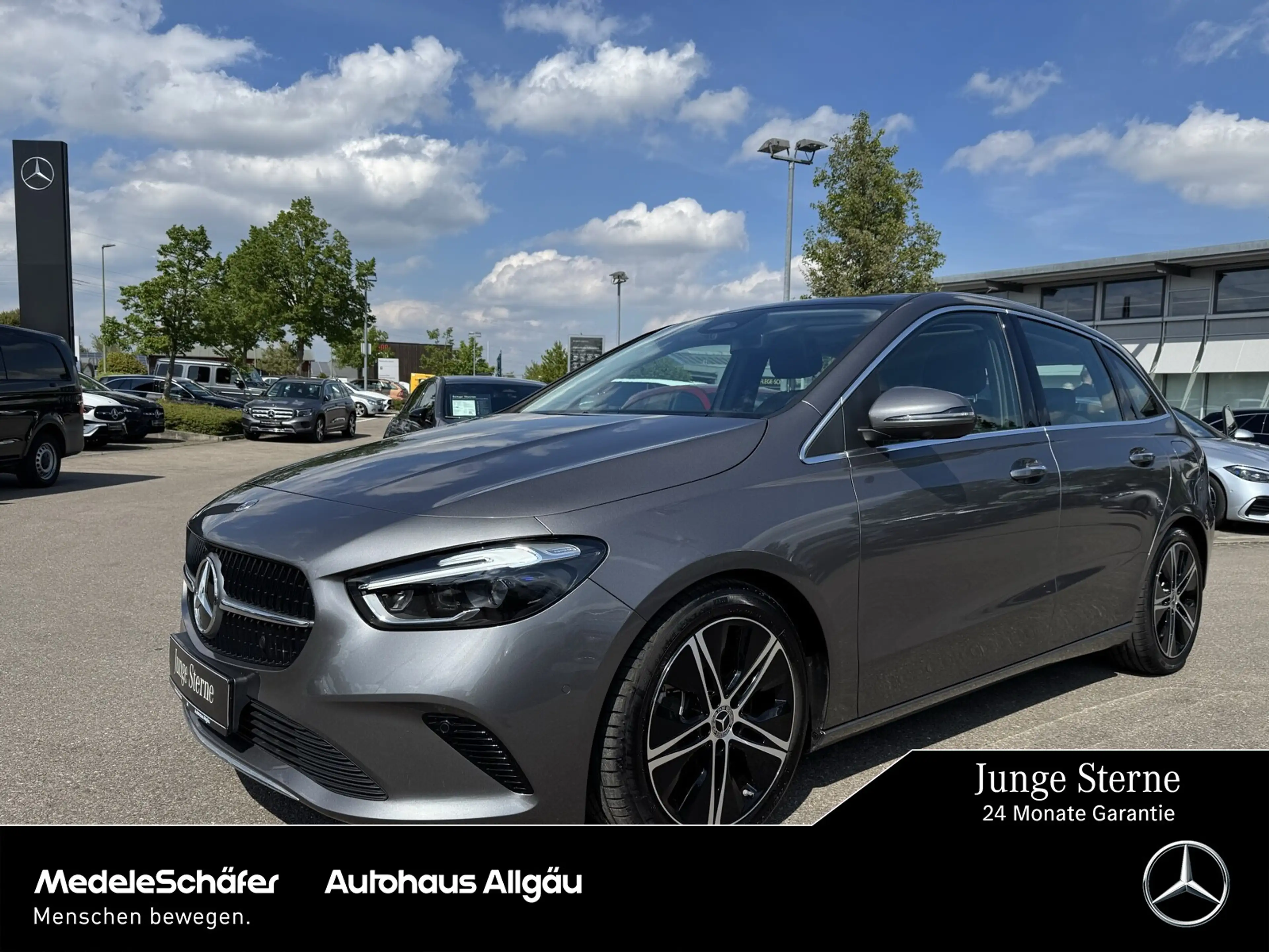 Mercedes-Benz B 250 B 250 4MATIC Dist AHK Pano Memo MLED Keyl Leder