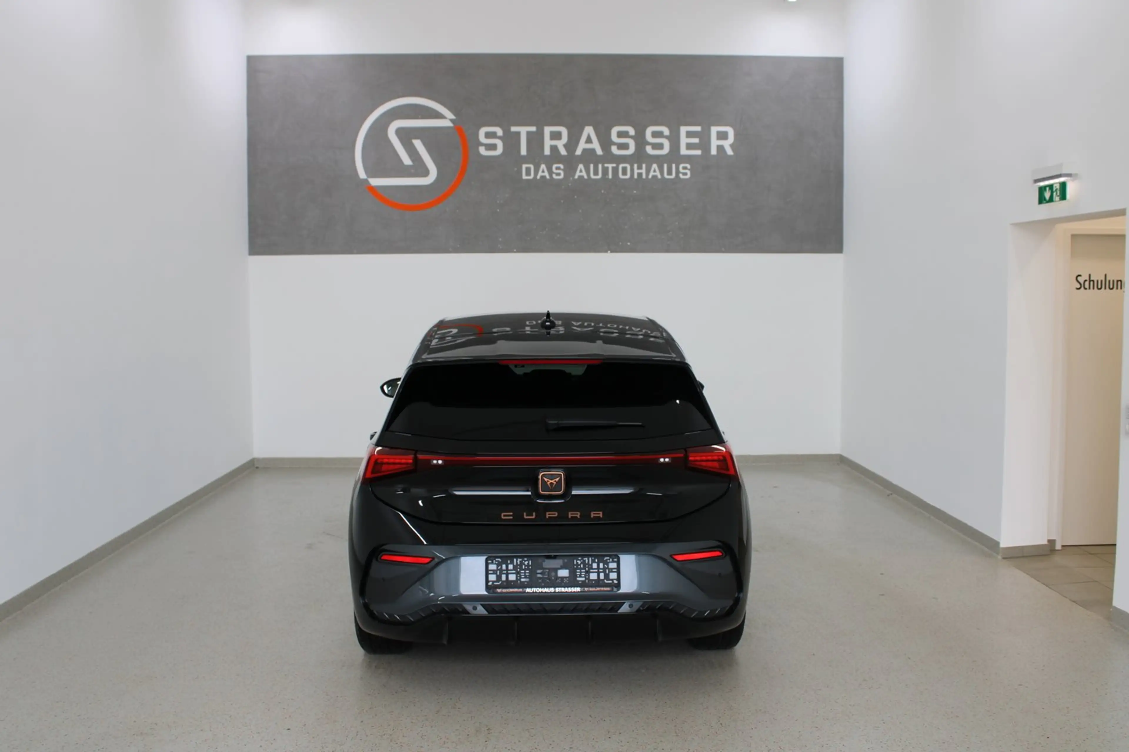 CUPRA Born ENDURANCE 79/84 170kW/231PS — photo 3
