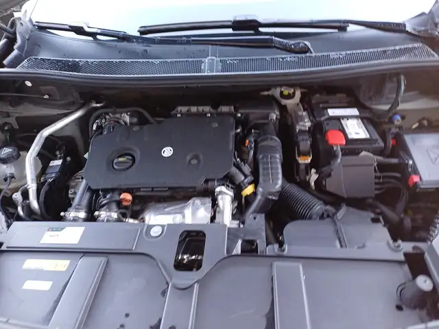 DS Automobiles DS 7 view 7