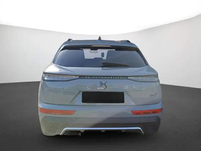DS Automobiles DS 7 view 4