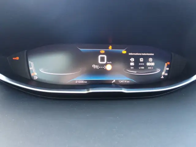 Peugeot 5008 view 15