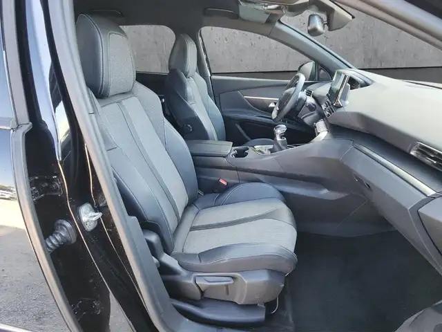 Peugeot 5008 view 13